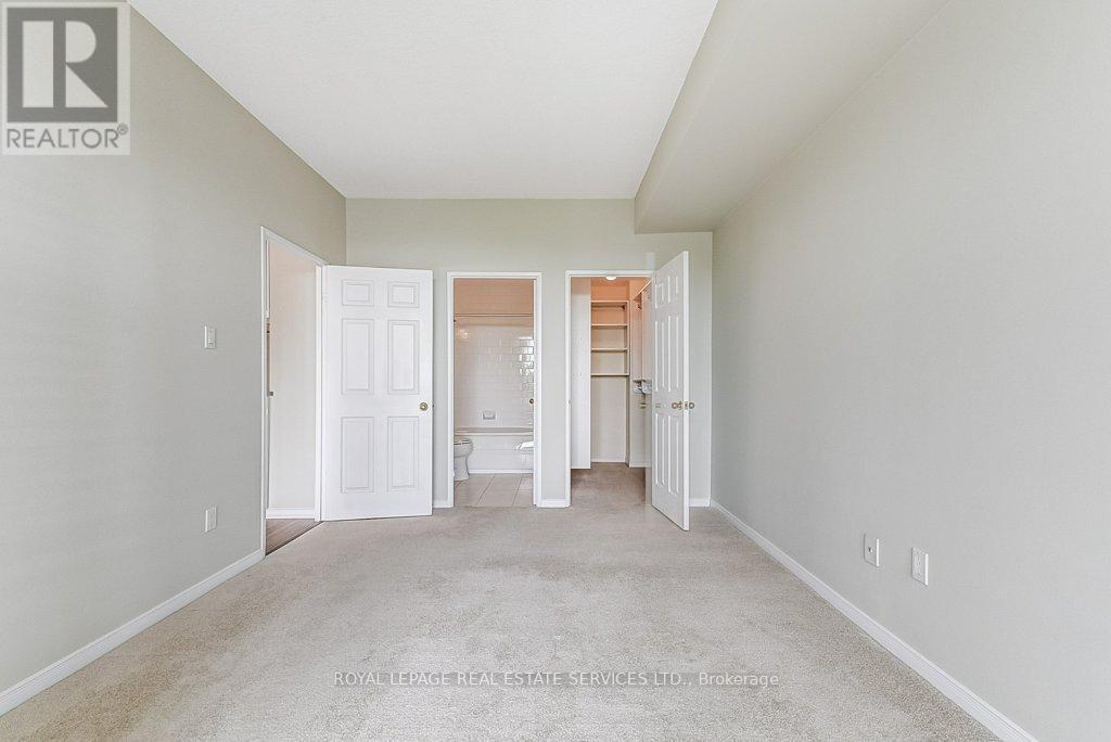 












415 - 2511 LAKESHORE ROAD W

,
Oakville,




Ontario
L6L6L9

