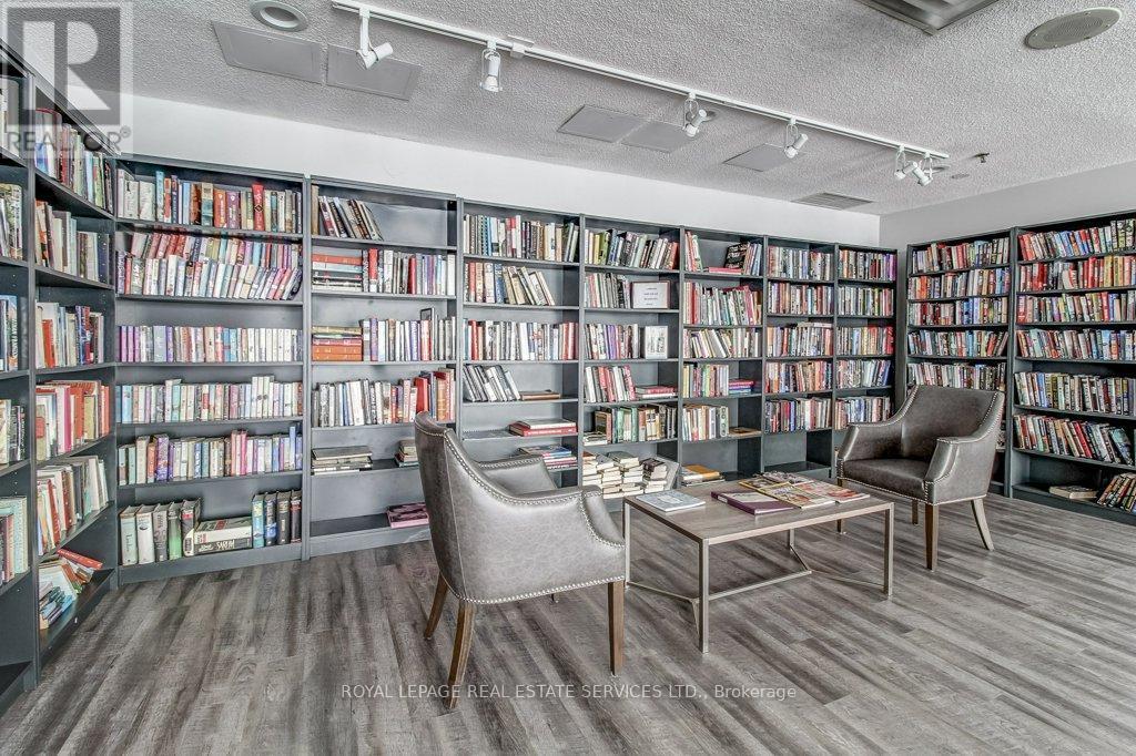 












415 - 2511 LAKESHORE ROAD W

,
Oakville,




Ontario
L6L6L9

