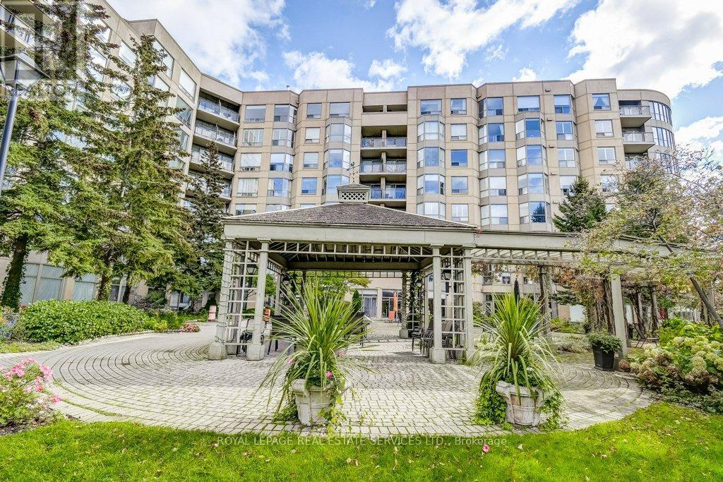 












415 - 2511 LAKESHORE ROAD W

,
Oakville,




Ontario
L6L6L9

