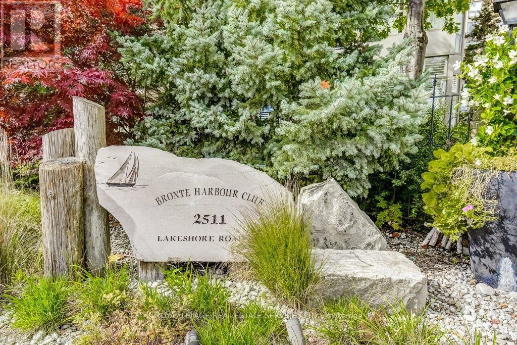 












415 - 2511 LAKESHORE ROAD W

,
Oakville,




Ontario
L6L6L9


