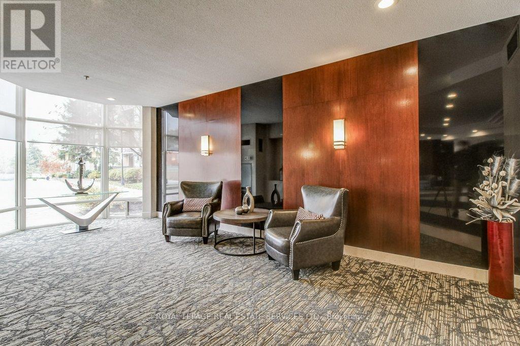 












415 - 2511 LAKESHORE ROAD W

,
Oakville,




Ontario
L6L6L9

