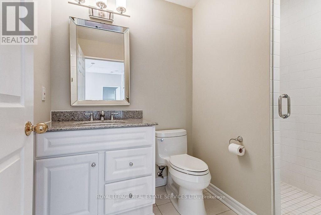 












415 - 2511 LAKESHORE ROAD W

,
Oakville,




Ontario
L6L6L9

