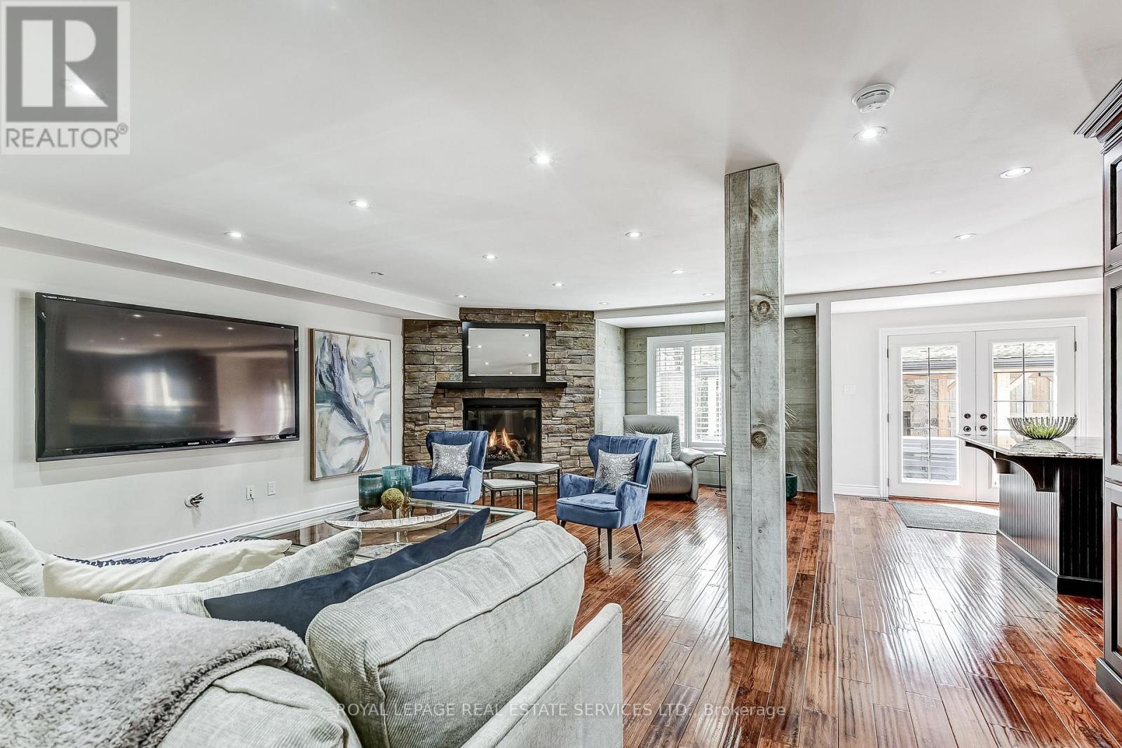 












2783 DUNCAIRN DRIVE

,
Mississauga,




Ontario
L5M5C6


