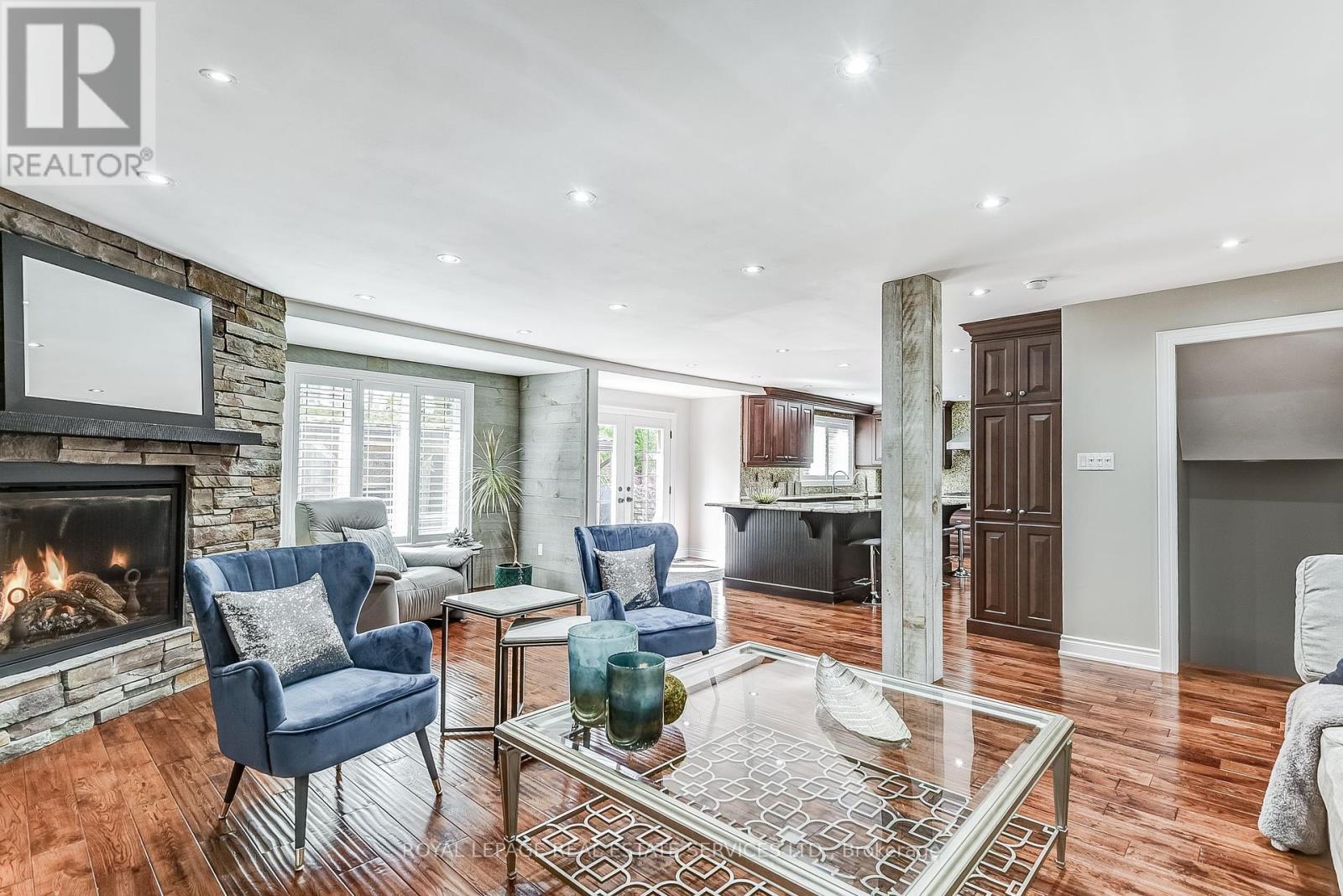 












2783 DUNCAIRN DRIVE

,
Mississauga,




Ontario
L5M5C6

