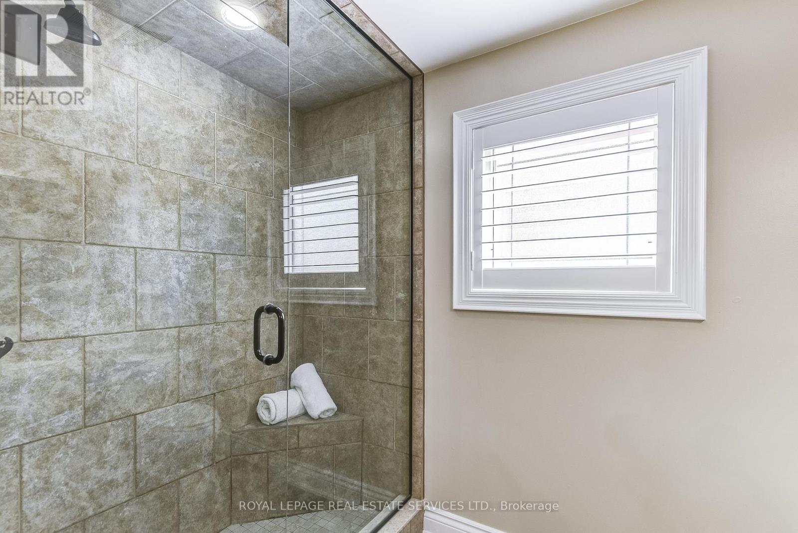 












2783 DUNCAIRN DRIVE

,
Mississauga,




Ontario
L5M5C6


