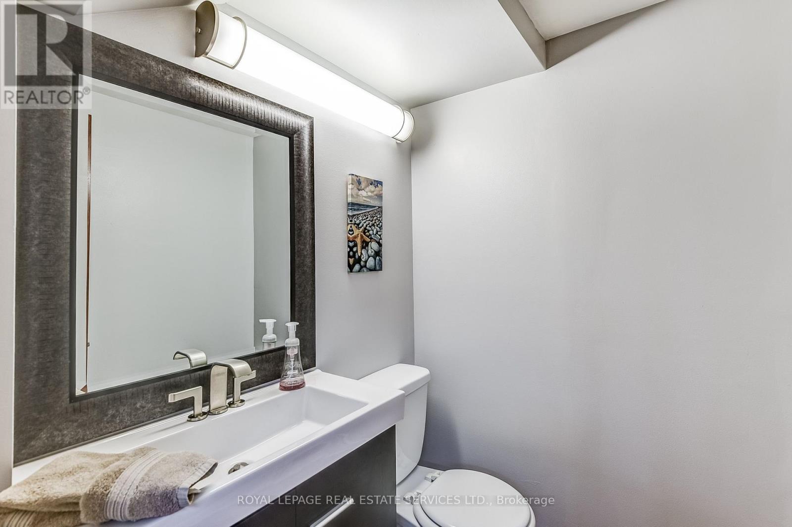 












2783 DUNCAIRN DRIVE

,
Mississauga,




Ontario
L5M5C6

