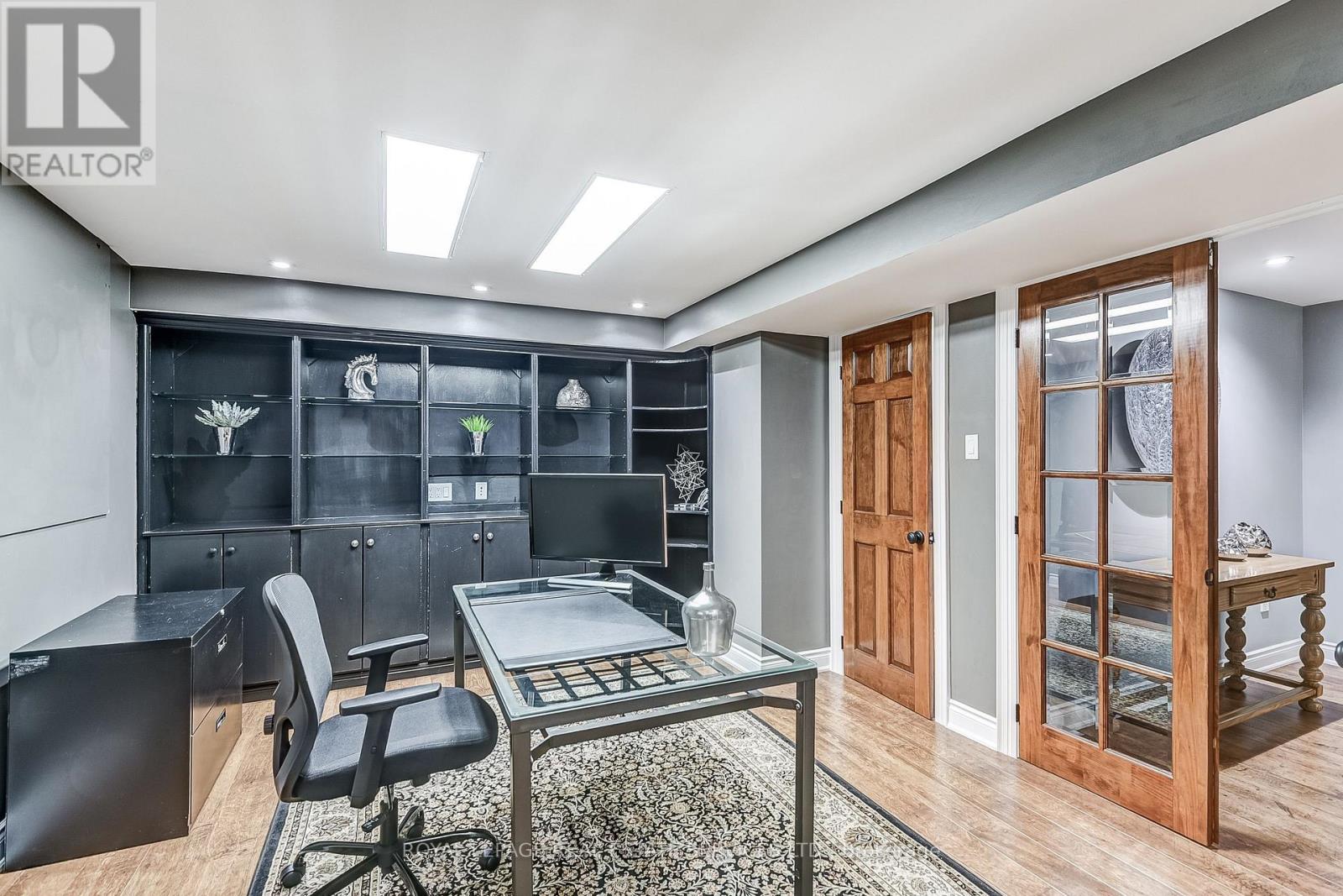 












2783 DUNCAIRN DRIVE

,
Mississauga,




Ontario
L5M5C6

