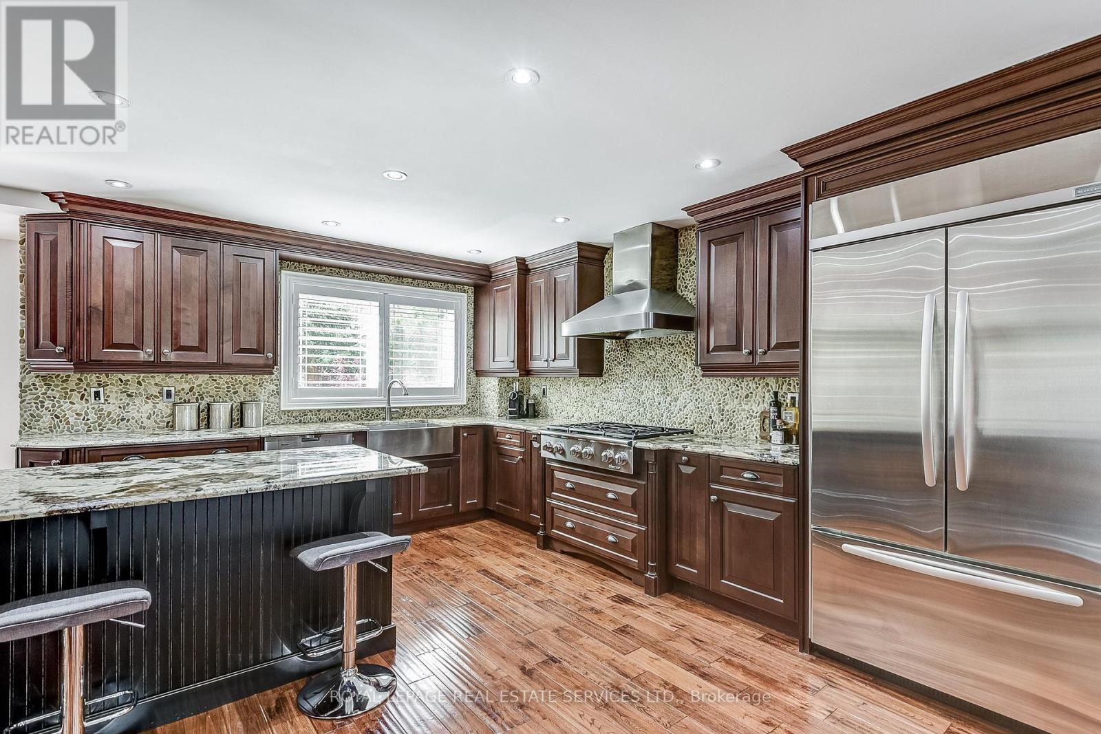 












2783 DUNCAIRN DRIVE

,
Mississauga,




Ontario
L5M5C6

