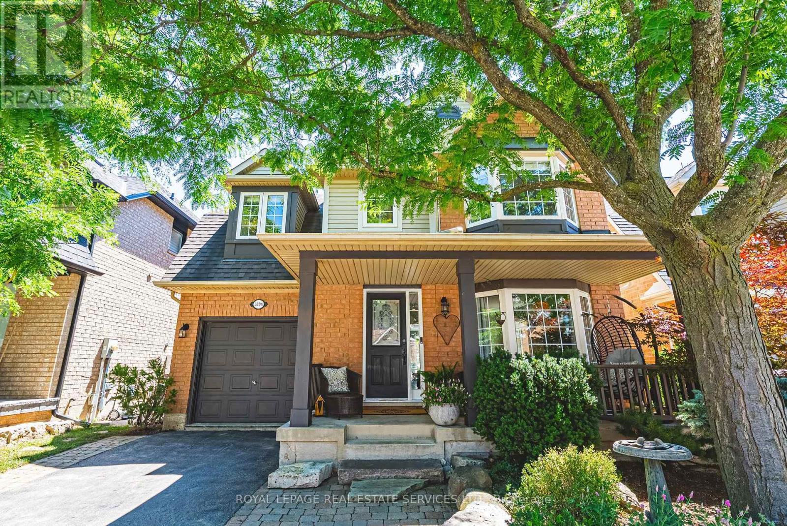 












5604 THORN LANE

,
Burlington,




Ontario
L7L6T5

