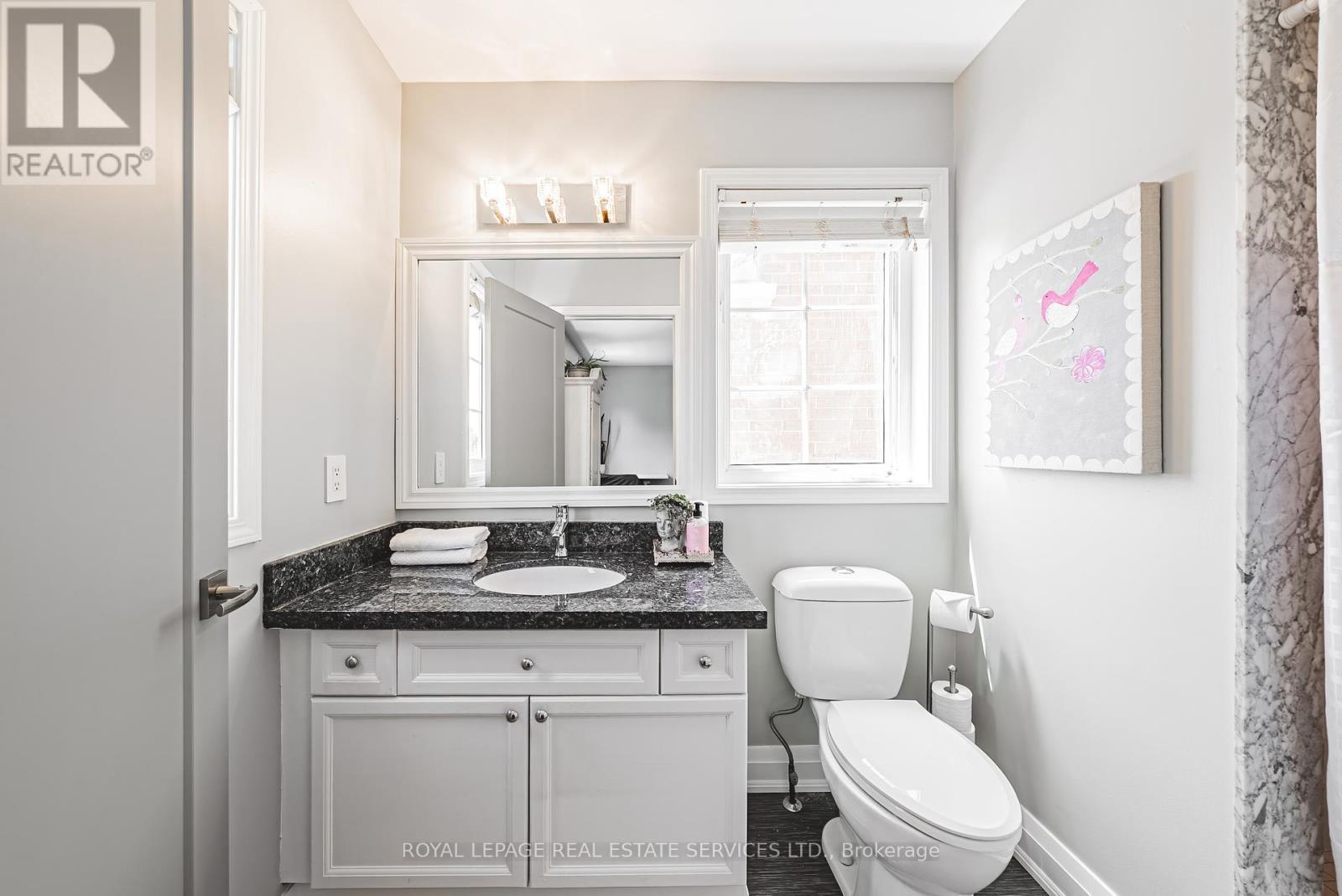 












5604 THORN LANE

,
Burlington,




Ontario
L7L6T5

