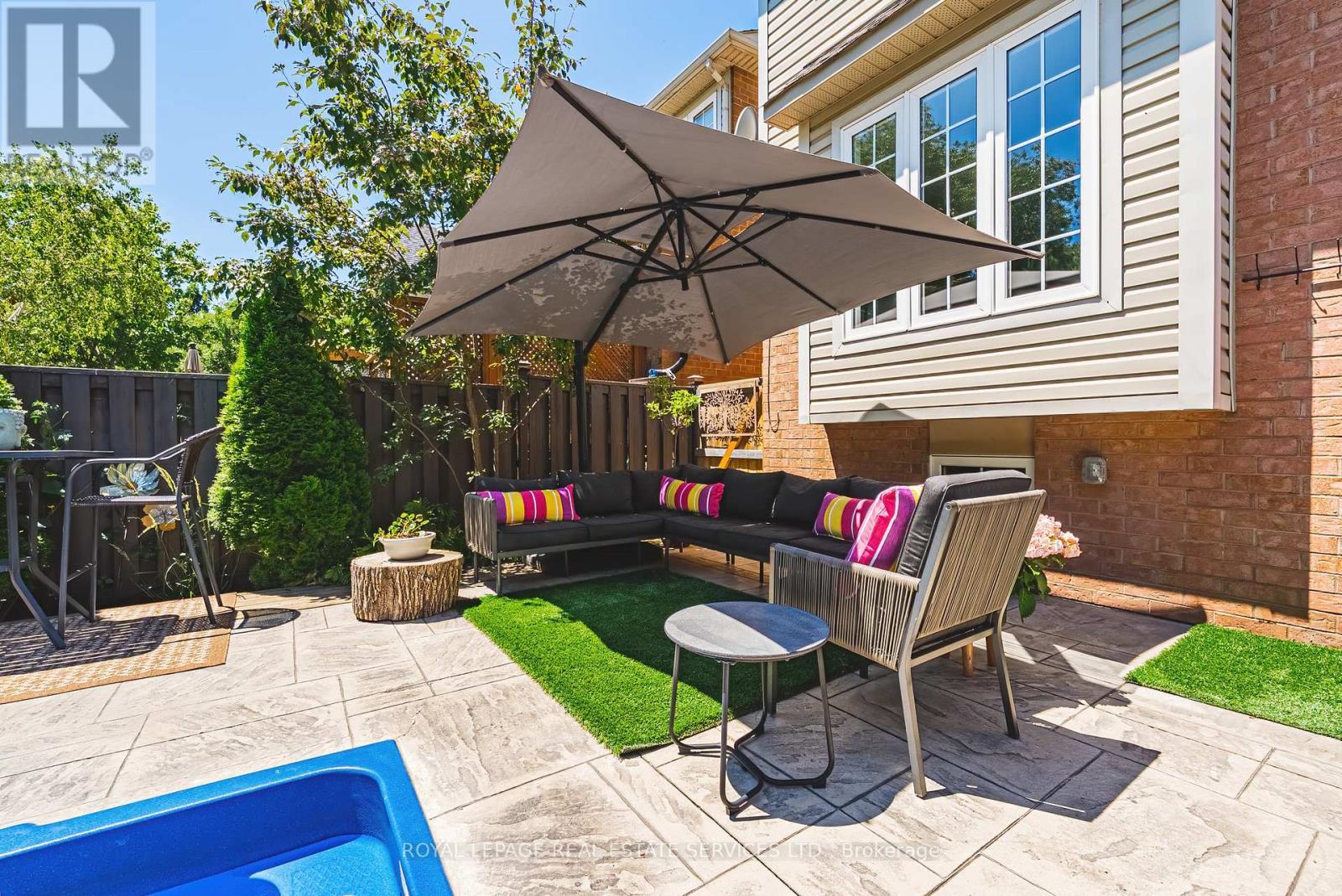 












5604 THORN LANE

,
Burlington,




Ontario
L7L6T5

