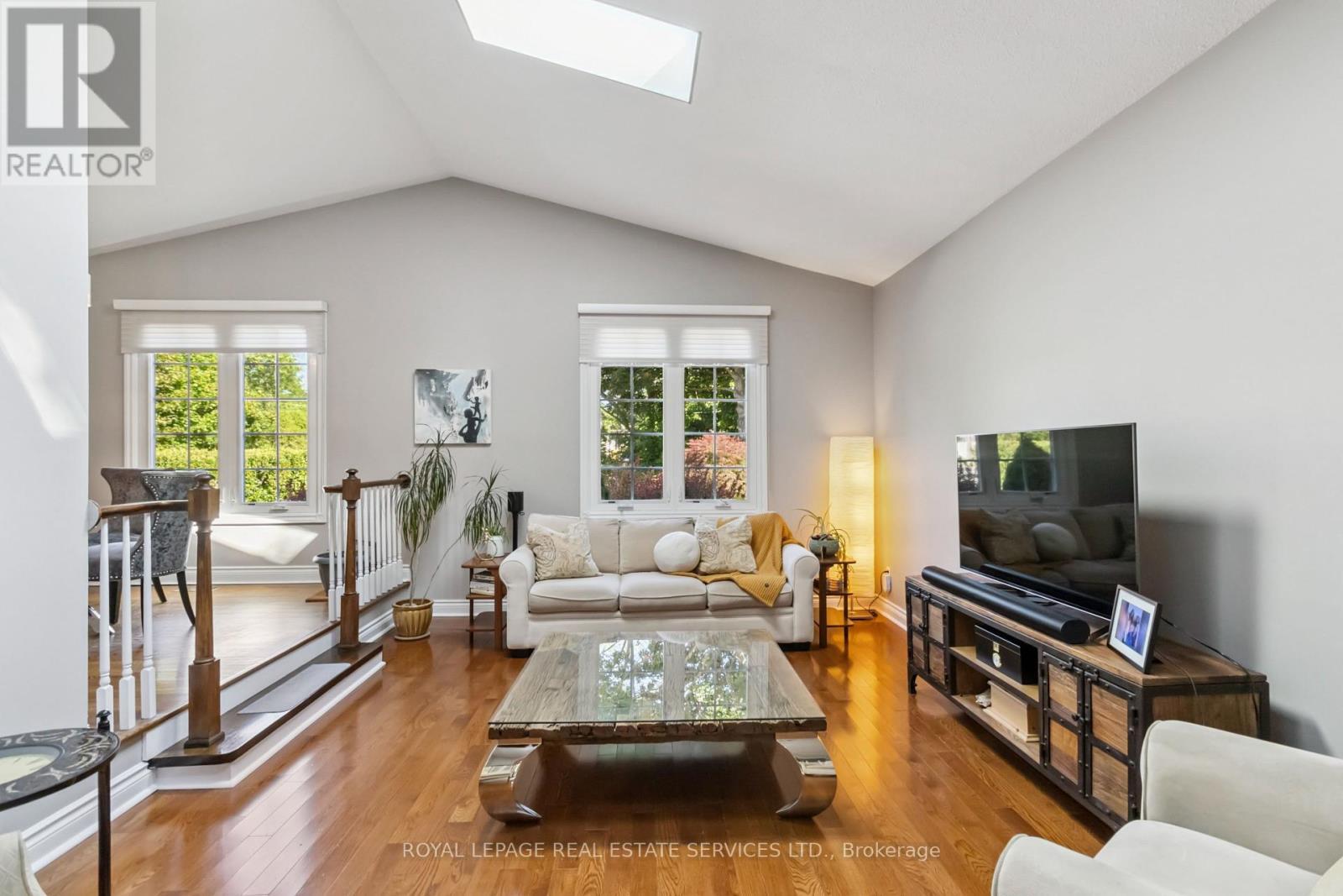 












2019 LAKESHORE ROAD W

,
Oakville,




Ontario
L6L1G6

