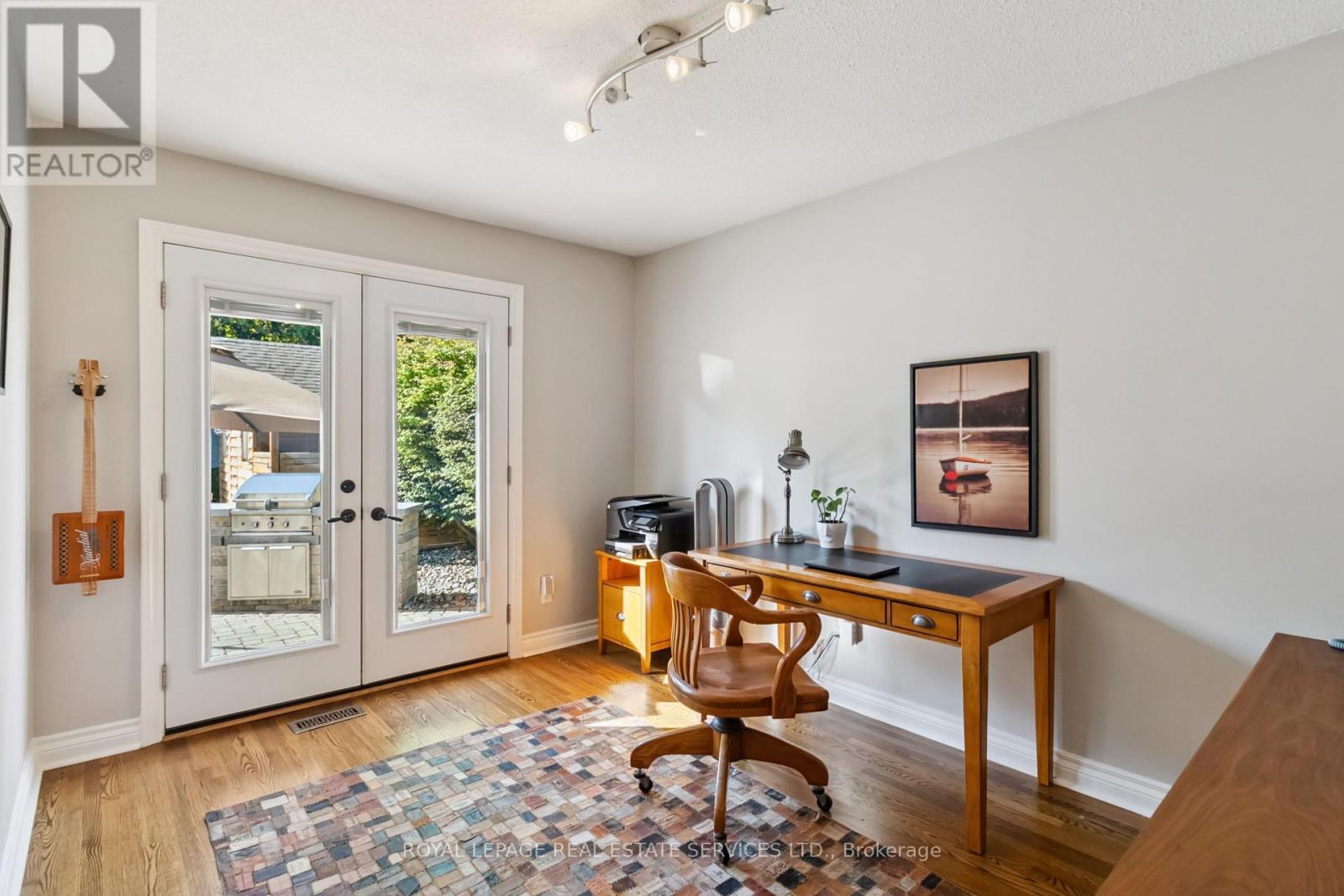












2019 LAKESHORE ROAD W

,
Oakville,




Ontario
L6L1G6

