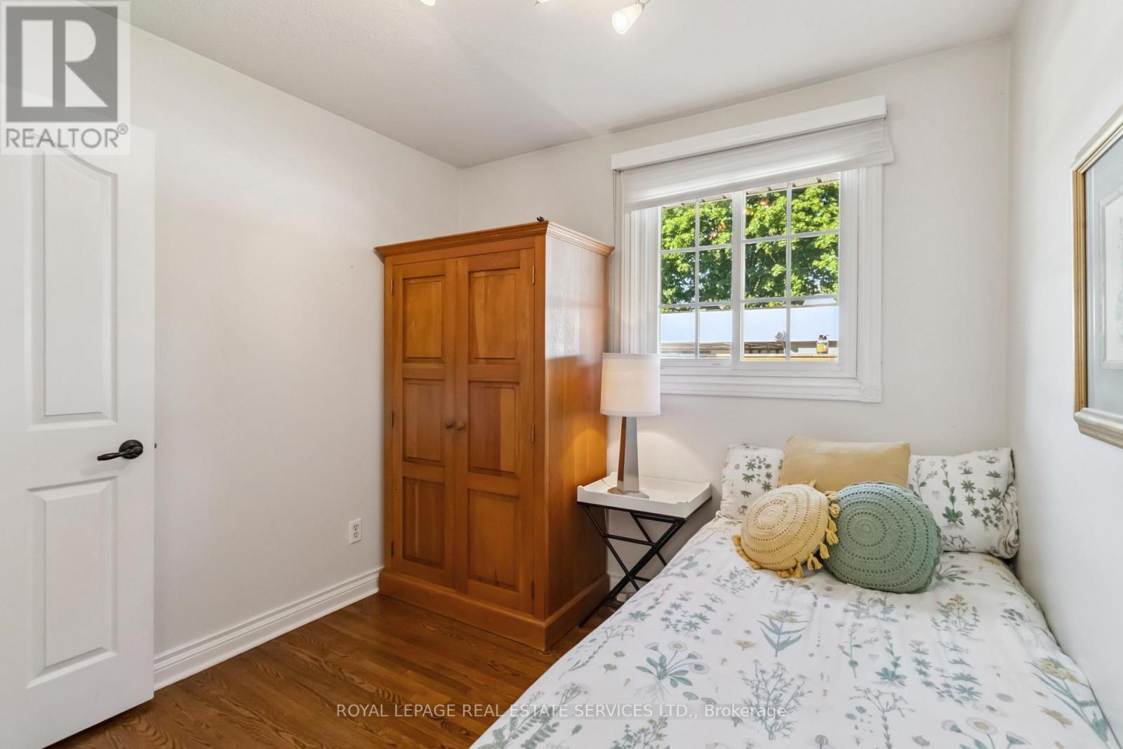 












2019 LAKESHORE ROAD W

,
Oakville,




Ontario
L6L1G6


