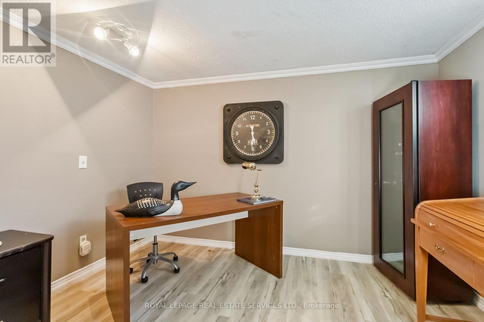 












2019 LAKESHORE ROAD W

,
Oakville,




Ontario
L6L1G6


