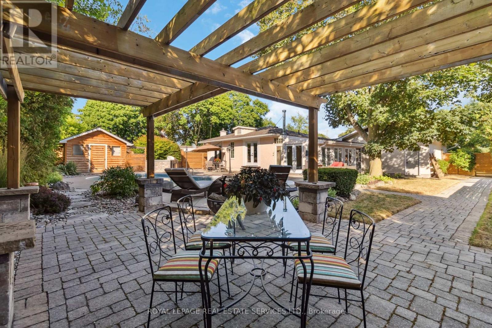 












2019 LAKESHORE ROAD W

,
Oakville,




Ontario
L6L1G6

