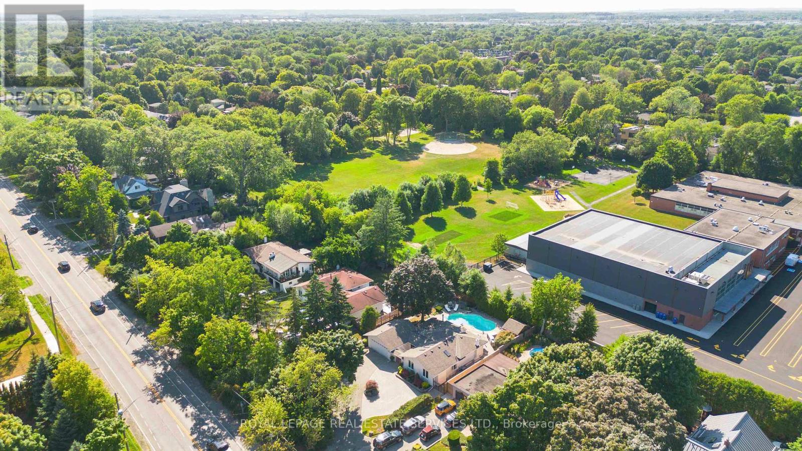 












2019 LAKESHORE ROAD W

,
Oakville,




Ontario
L6L1G6

