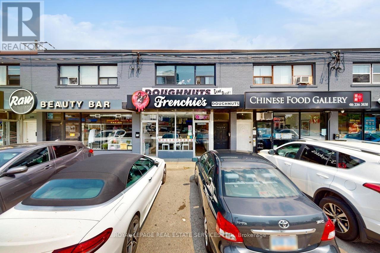 












3830 BLOOR STREET W

,
Toronto,




Ontario
M9B1K8

