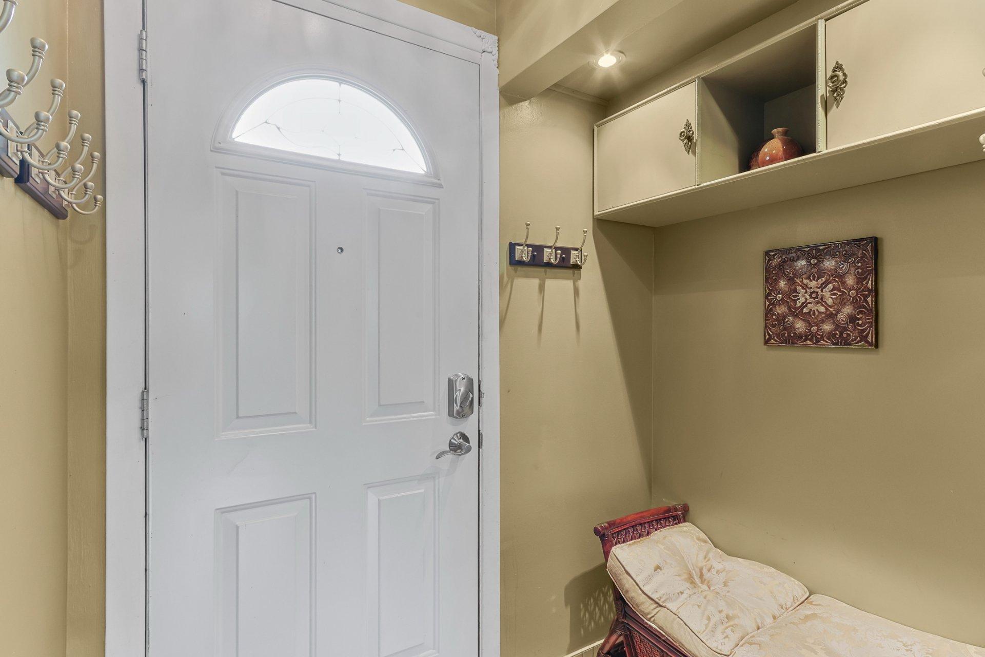 









70


Rue du Parc E.

,
Châteauguay,




QC
J6K1R2

