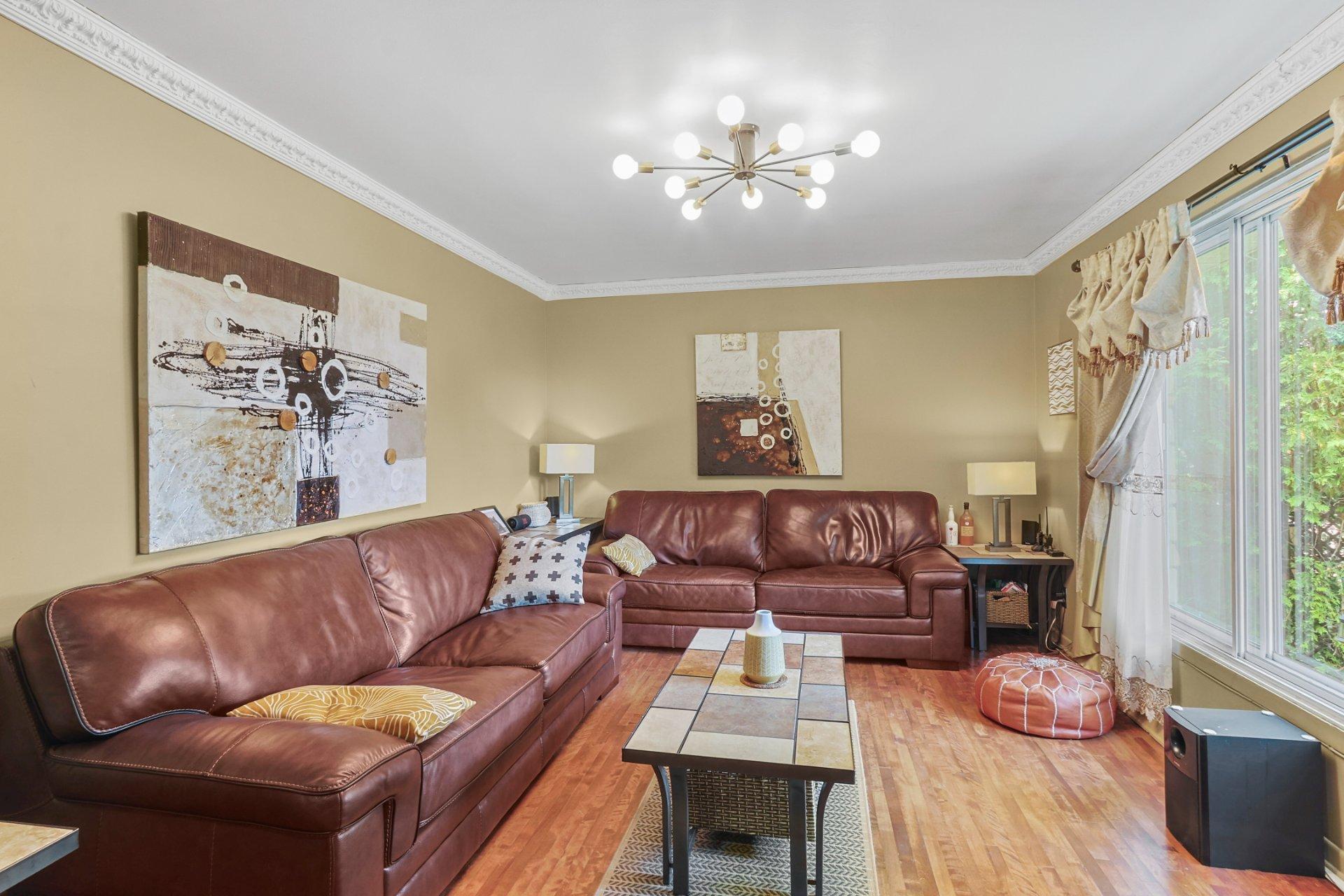 









70


Rue du Parc E.

,
Châteauguay,




QC
J6K1R2

