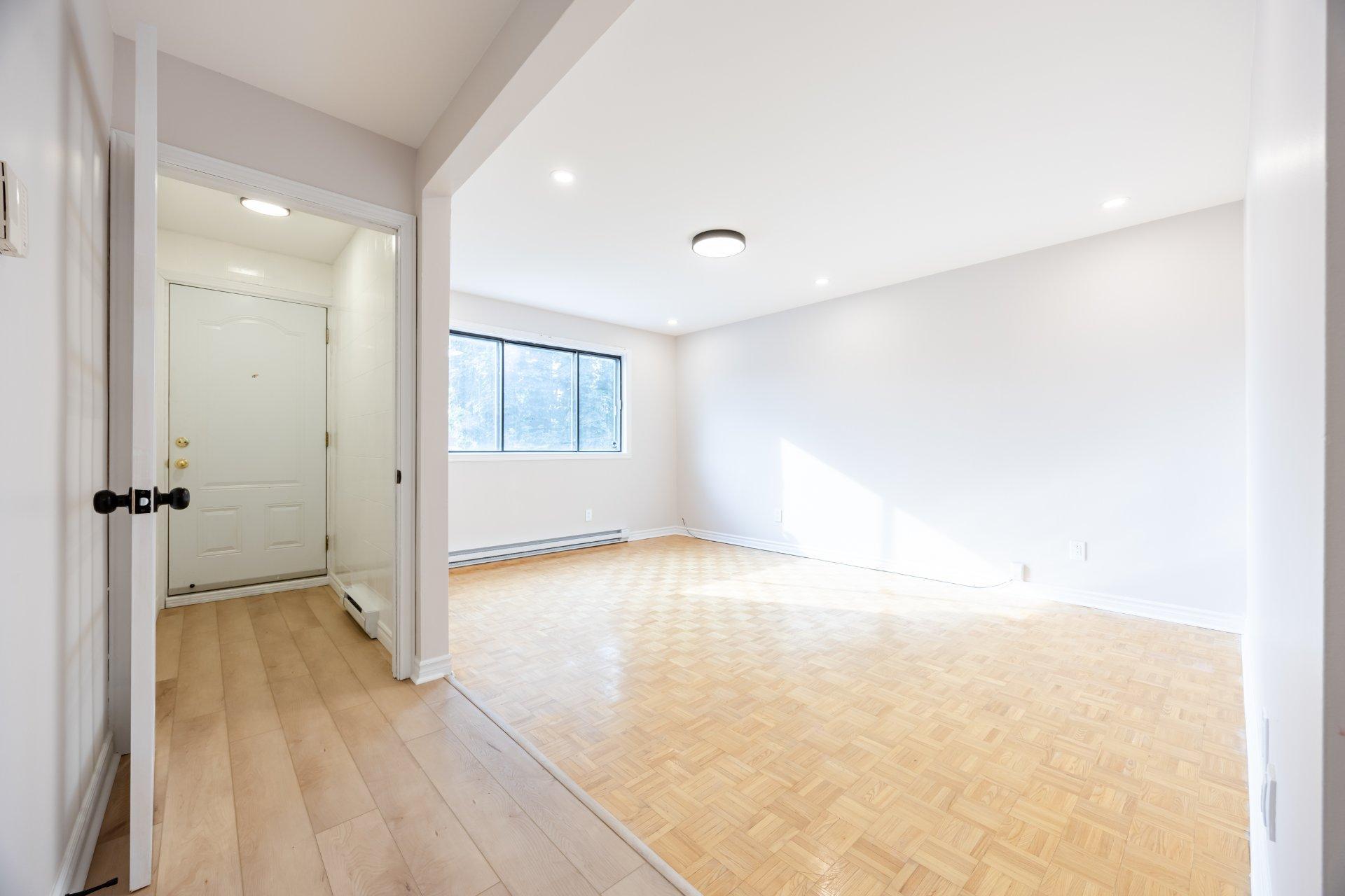 









4412


Boul. des Grandes-Prairies

,
Montréal (Saint-Léonard),




QC
H1R1A1

