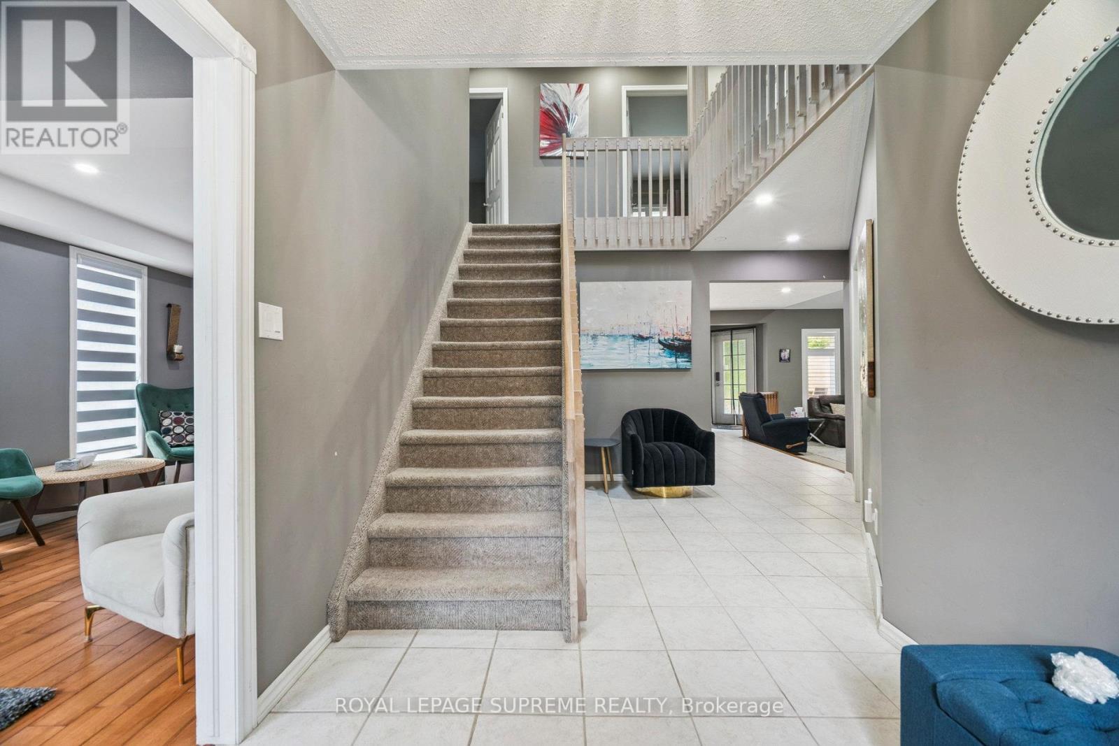 












635 GRAND VIEW AVENUE

,
London South,




Ontario
N6K3G1

