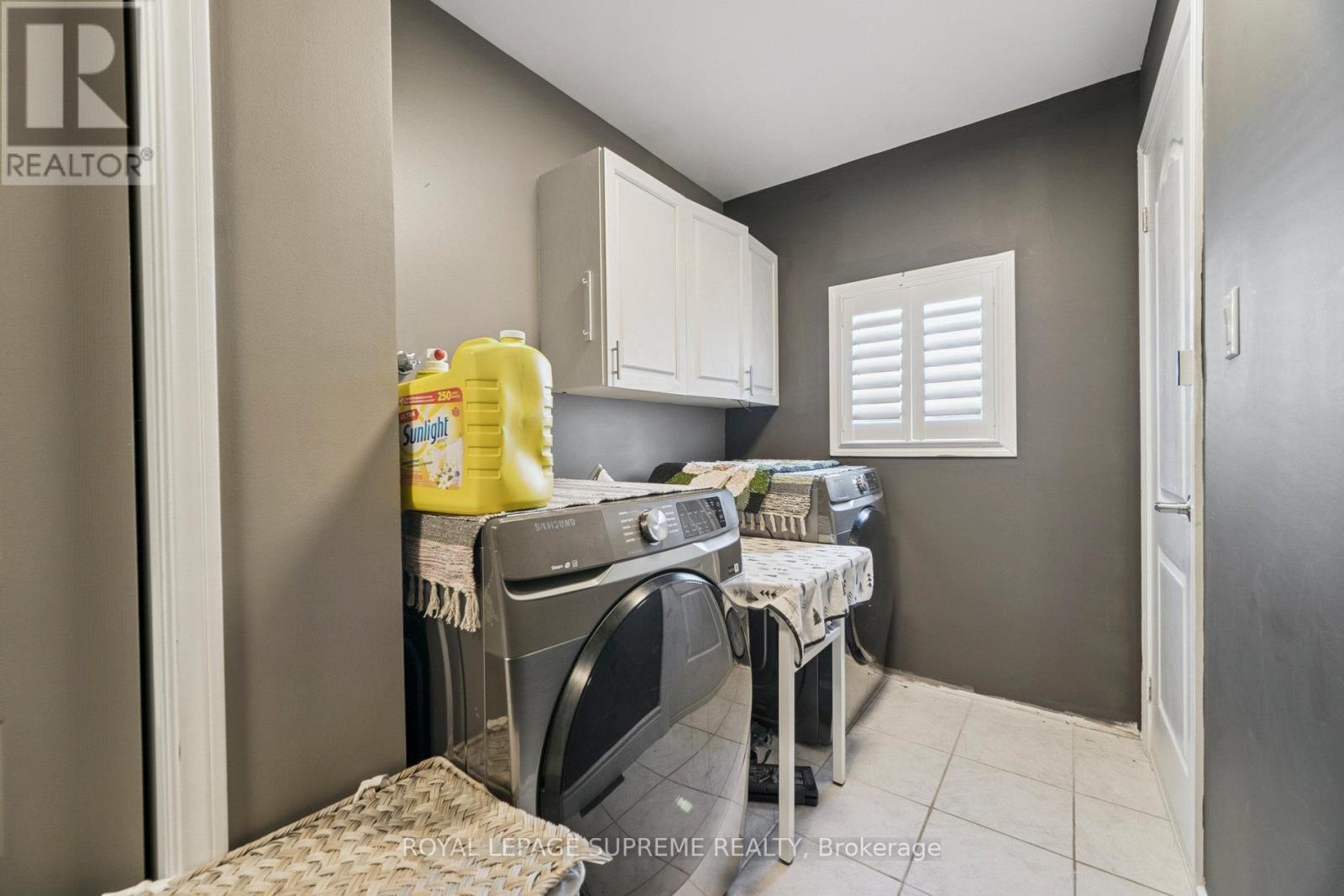 












635 GRAND VIEW AVENUE

,
London South,




Ontario
N6K3G1

