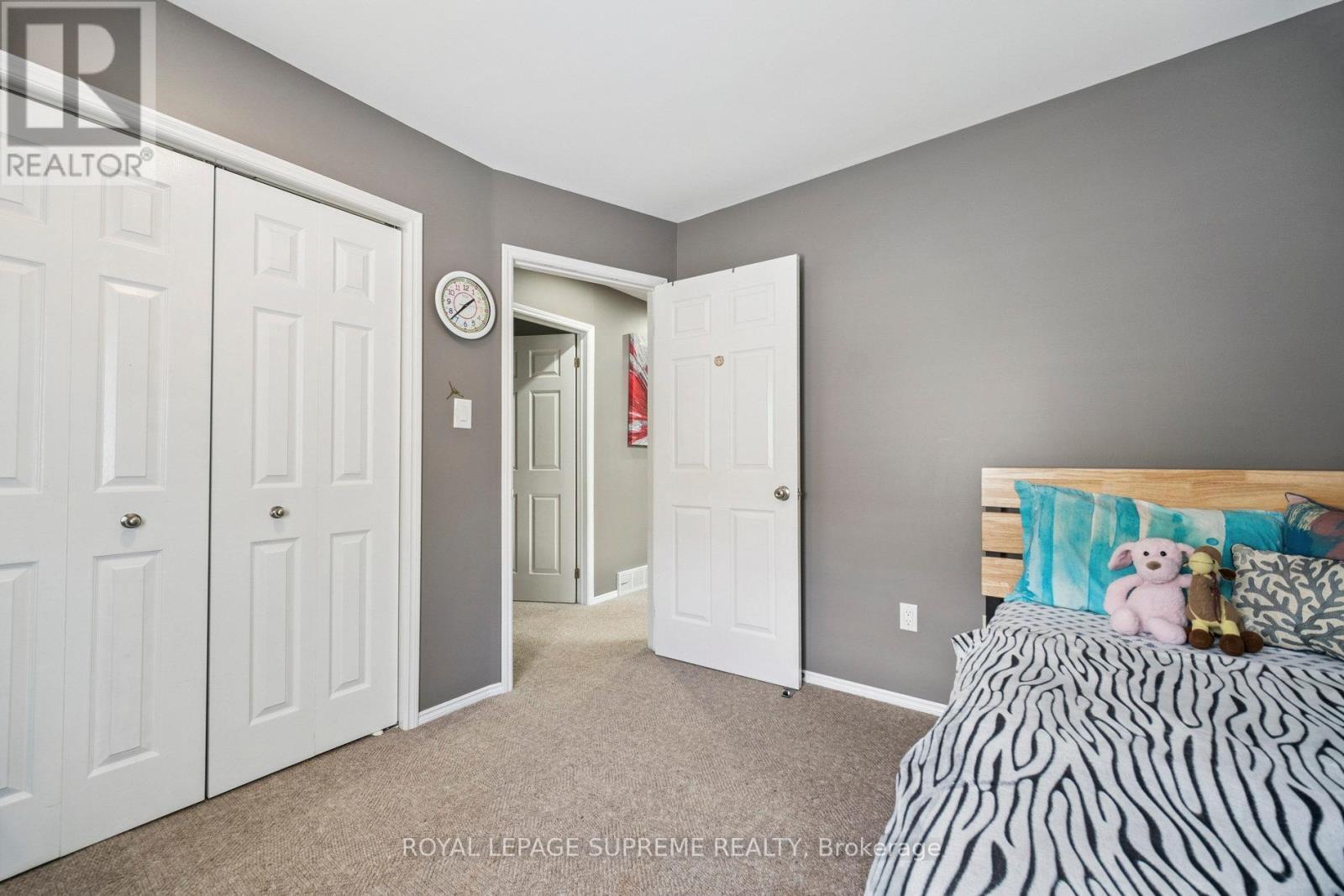 












635 GRAND VIEW AVENUE

,
London South,




Ontario
N6K3G1

