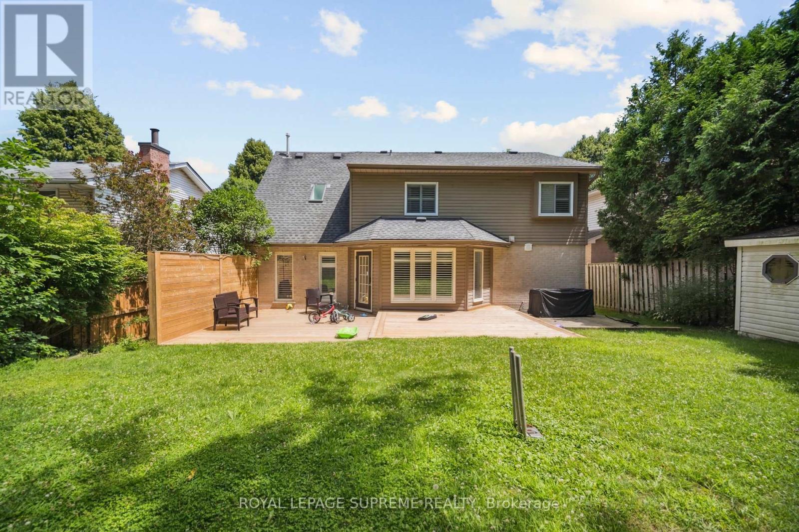 












635 GRAND VIEW AVENUE

,
London South,




Ontario
N6K3G1

