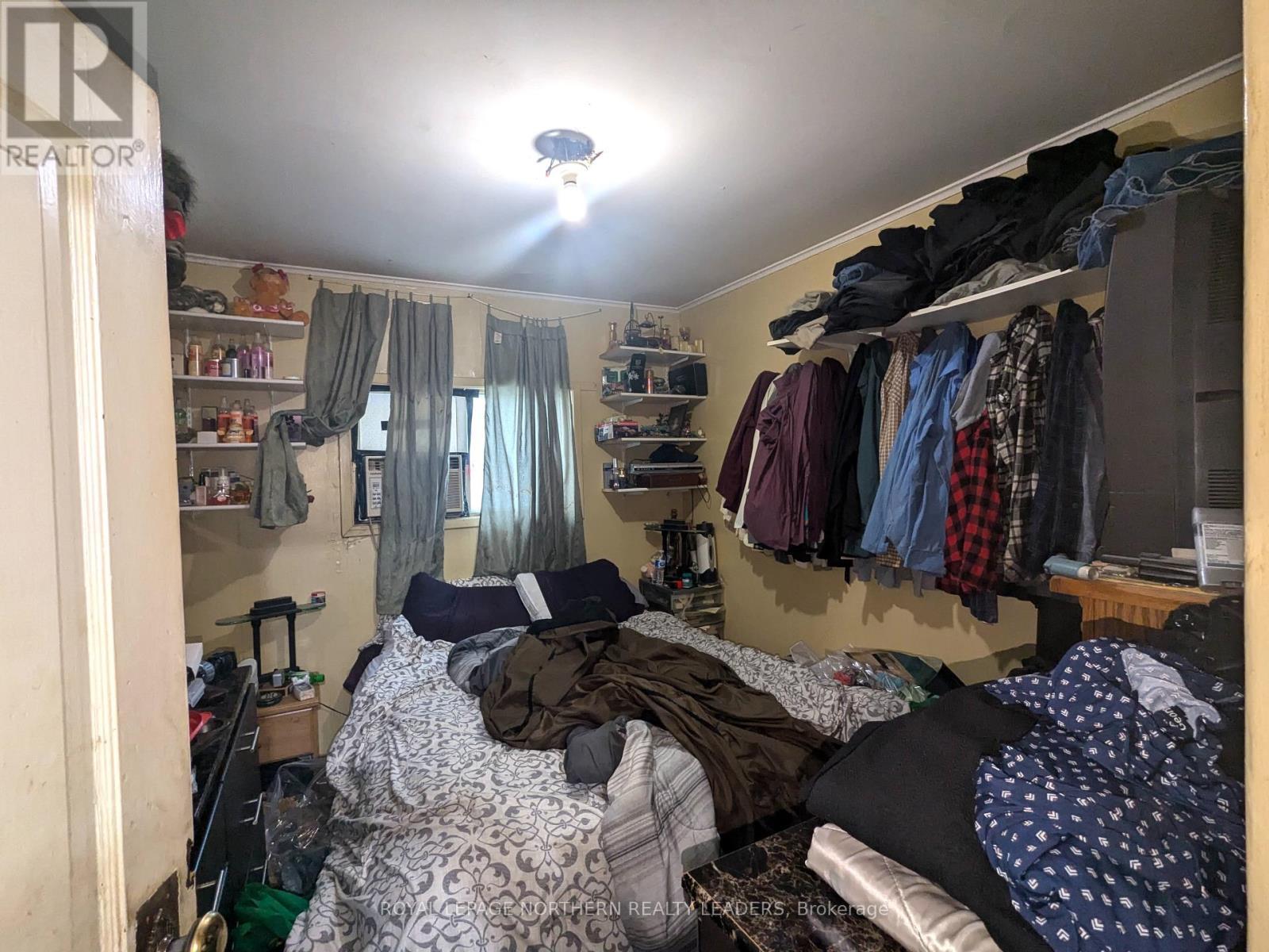 












236 TAMARACK STREET

,
Timmins (TNE - Hill District),




Ontario
P4N6R1

