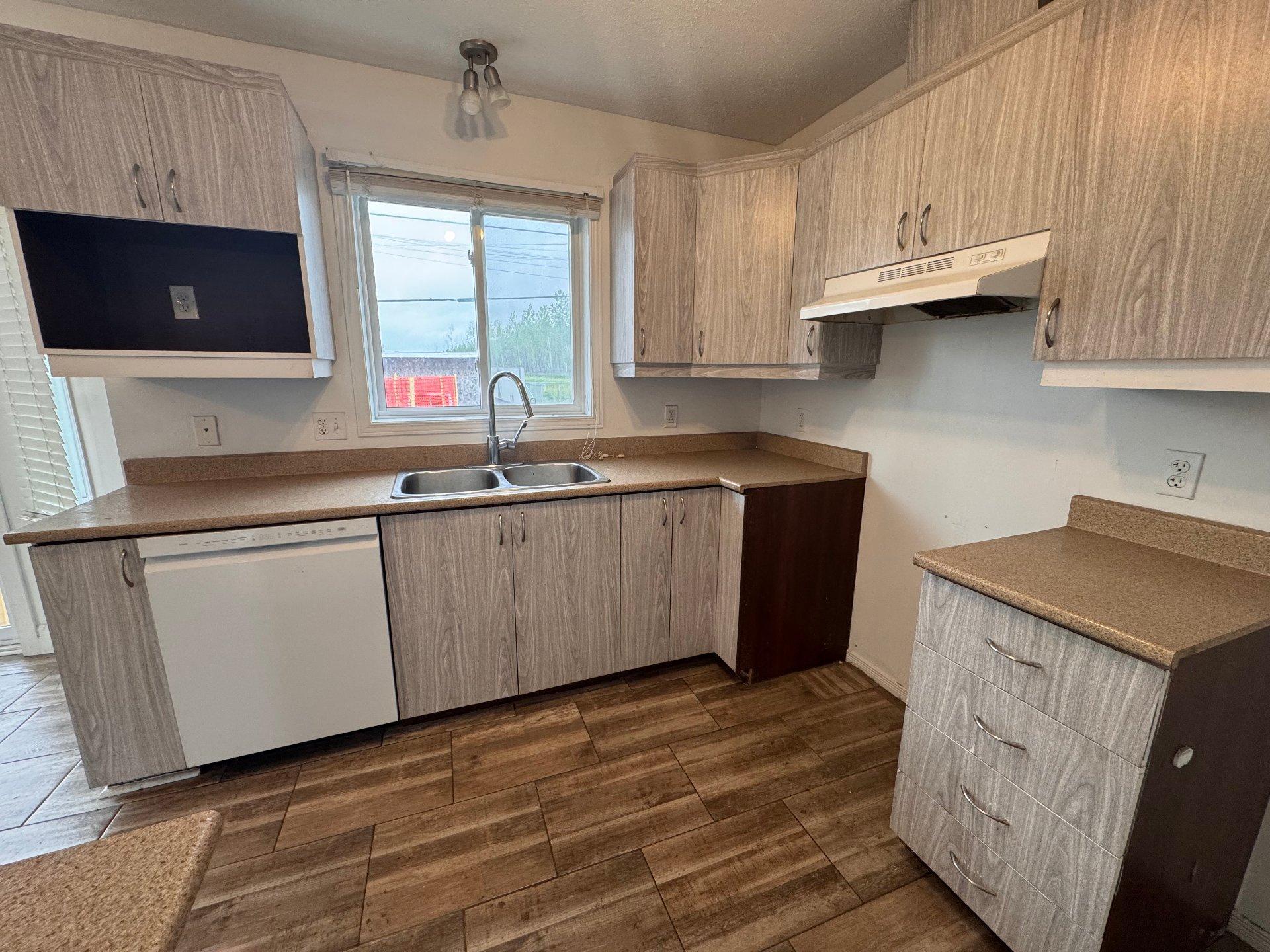 









408


Crois. Edwards

,
Thurso,




QC
J0X3B0

