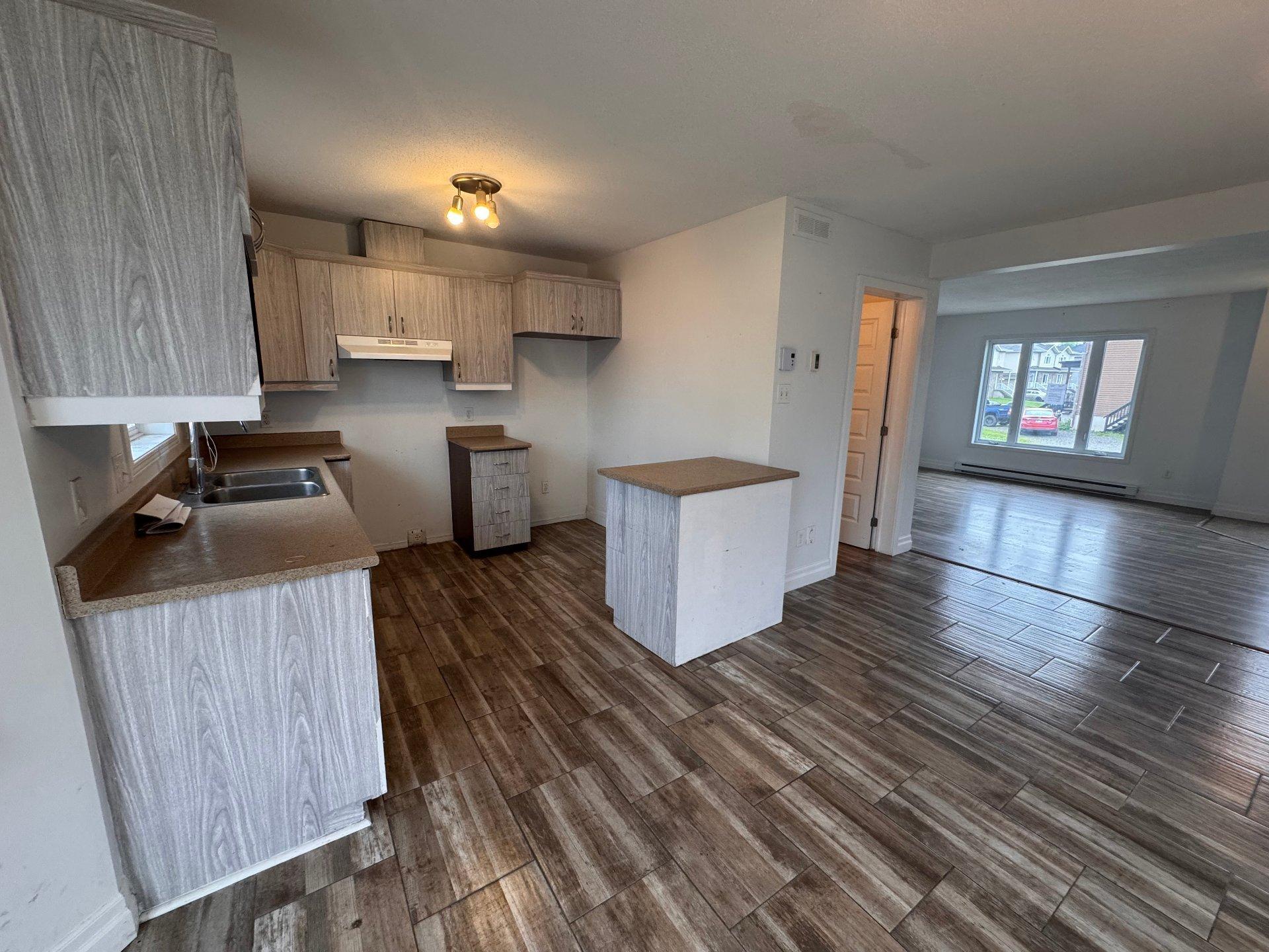 









408


Crois. Edwards

,
Thurso,




QC
J0X3B0

