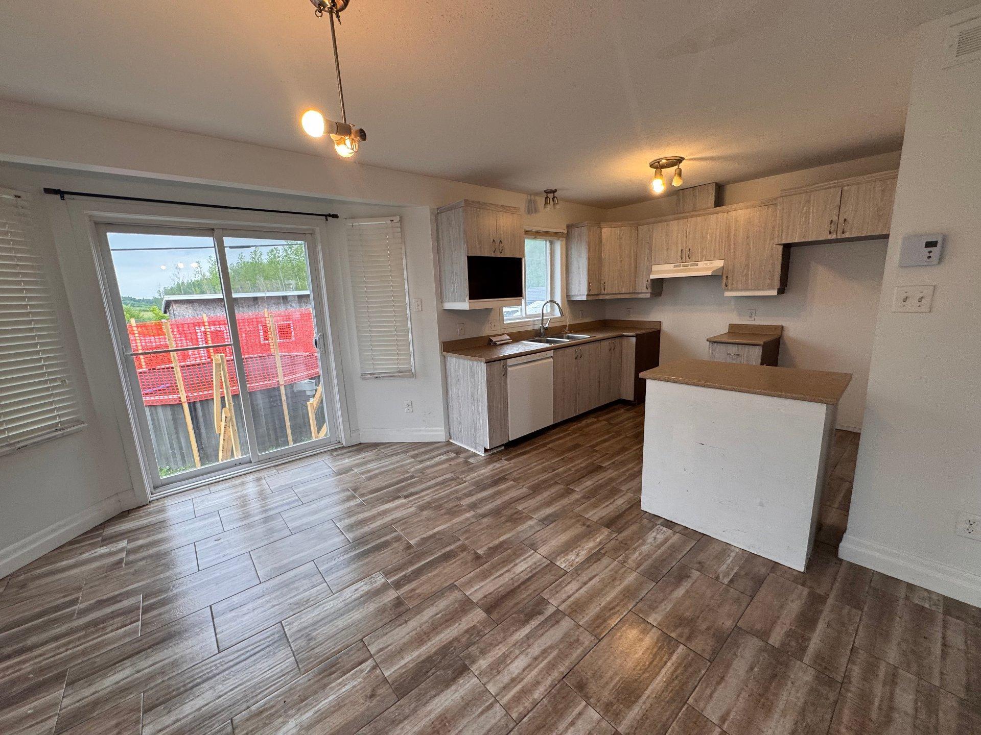 









408


Crois. Edwards

,
Thurso,




QC
J0X3B0

