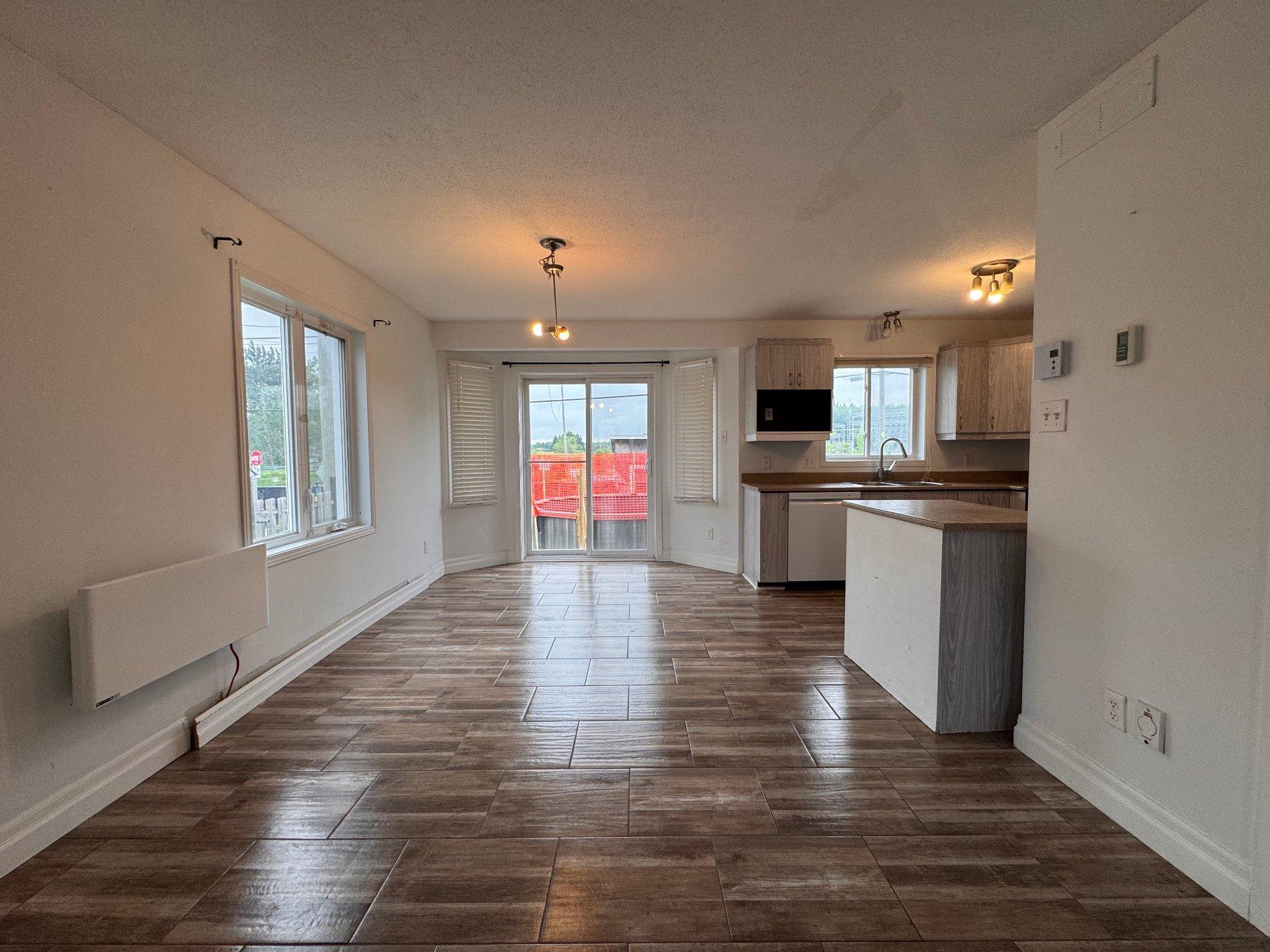 









408


Crois. Edwards

,
Thurso,




QC
J0X3B0

