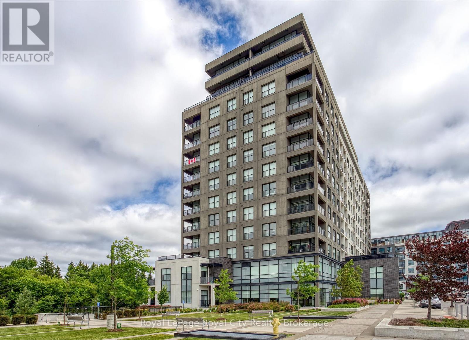 












205 - 1880 GORDON STREET

,
Guelph (Pineridge/Westminster Woods),




Ontario
N1L1L8

