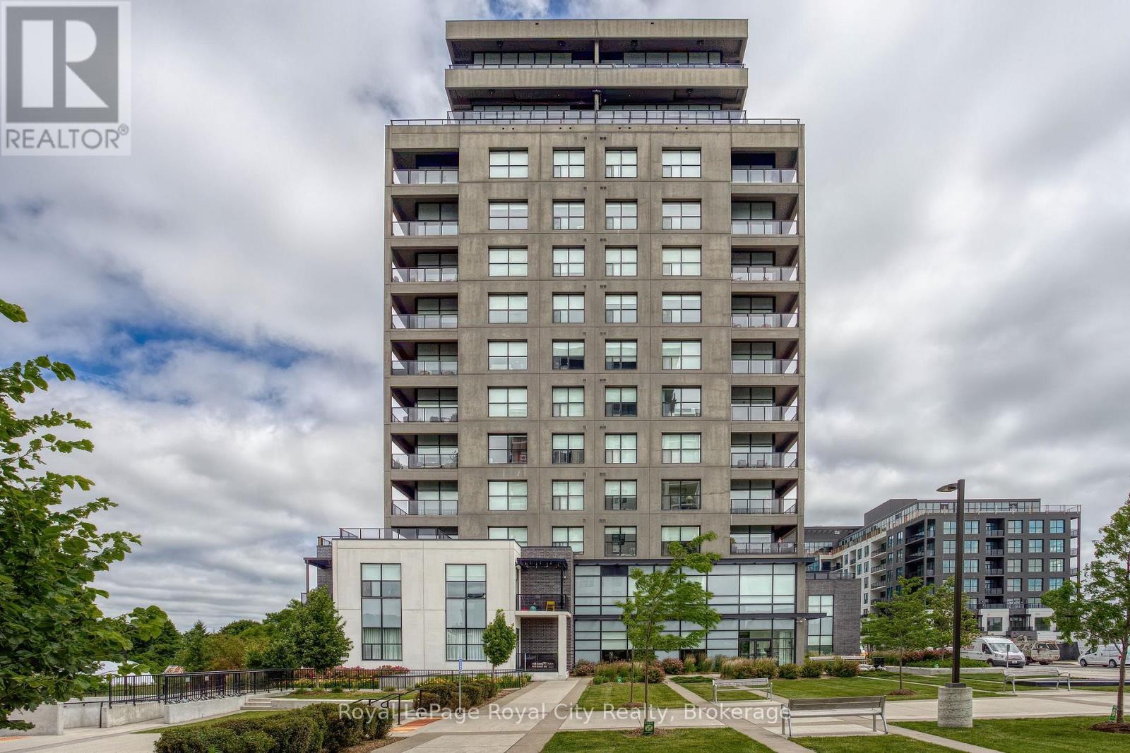 












205 - 1880 GORDON STREET

,
Guelph (Pineridge/Westminster Woods),




Ontario
N1L1L8

