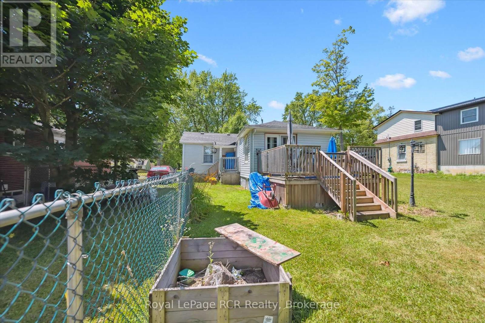 












240 EGREMONT STREET N

,
Wellington North (Mount Forest),




Ontario
N0G2L2

