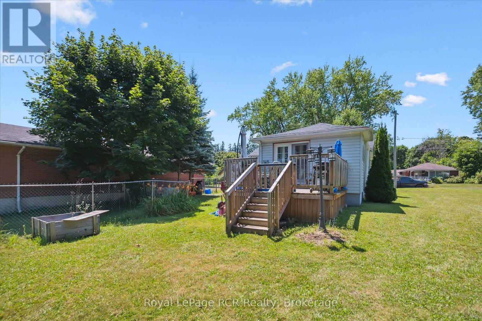 












240 EGREMONT STREET N

,
Wellington North (Mount Forest),




Ontario
N0G2L2

