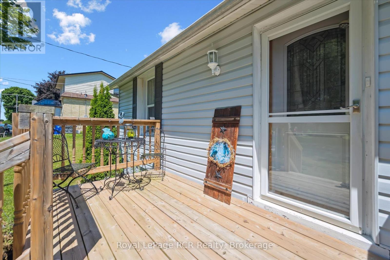 












240 EGREMONT STREET N

,
Wellington North (Mount Forest),




Ontario
N0G2L2

