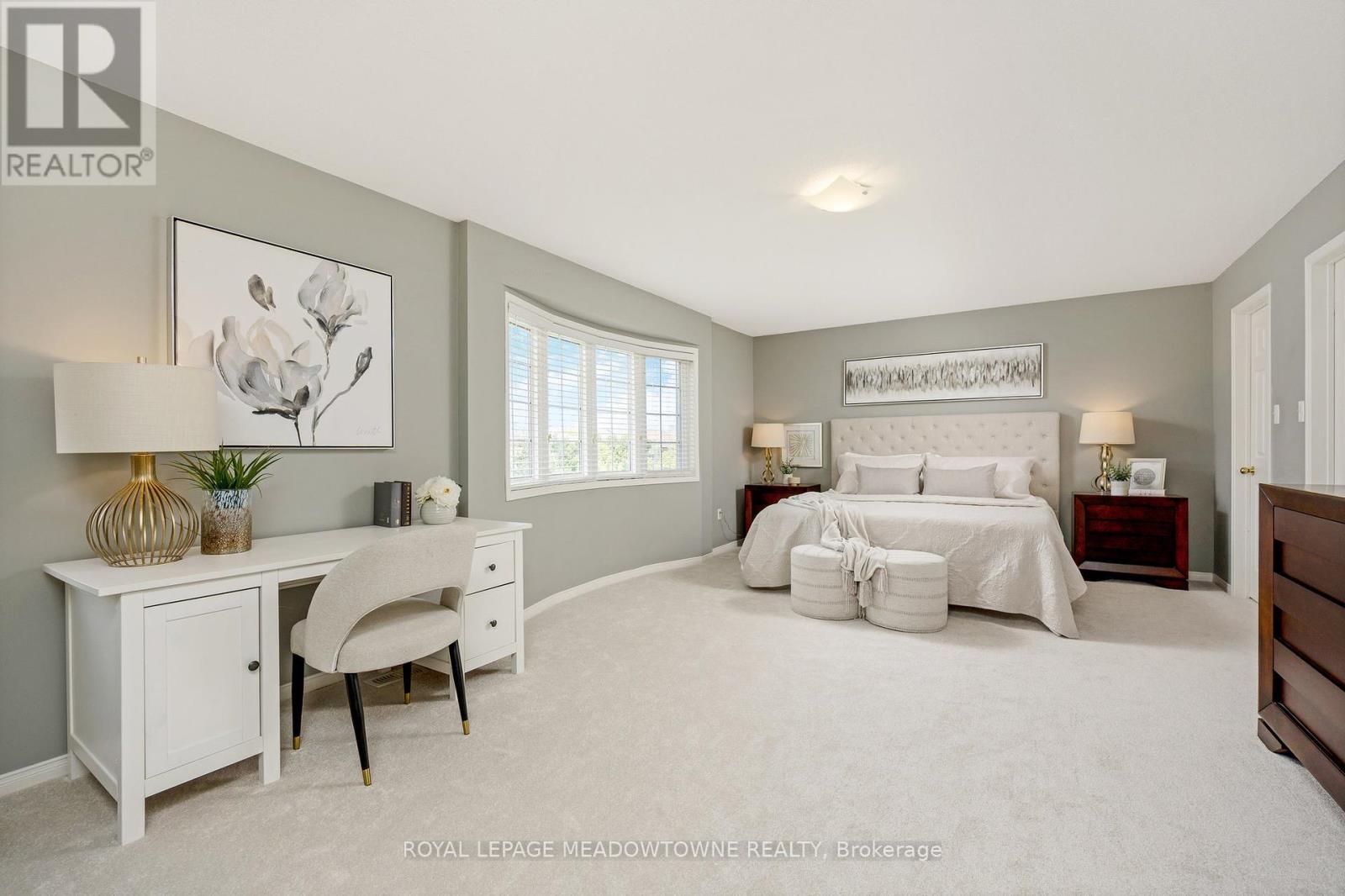 












996 VICKERMAN WAY

,
Milton,




Ontario
L9T0J6


