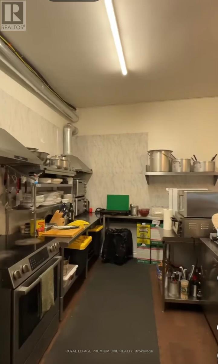 












7 - 70 PLUNKETT ROAD

,
Toronto,




Ontario
M9L2J4

