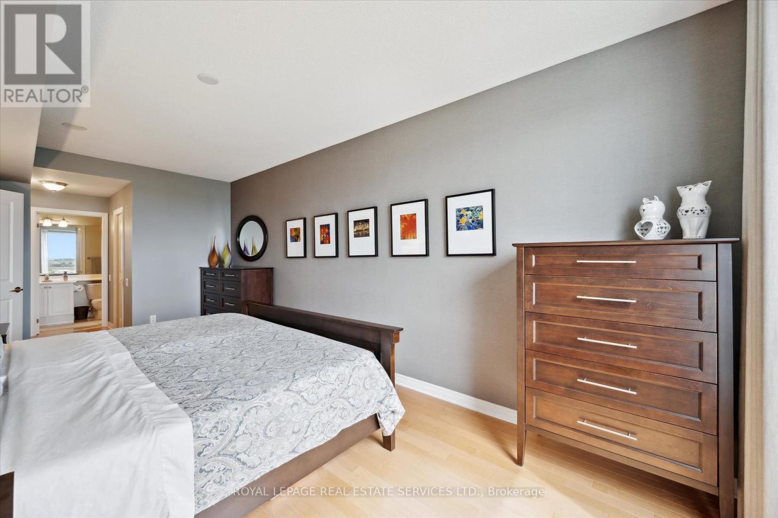 












LPH1 - 40 OLD MILL ROAD

,
Oakville,




Ontario
L6J7W2

