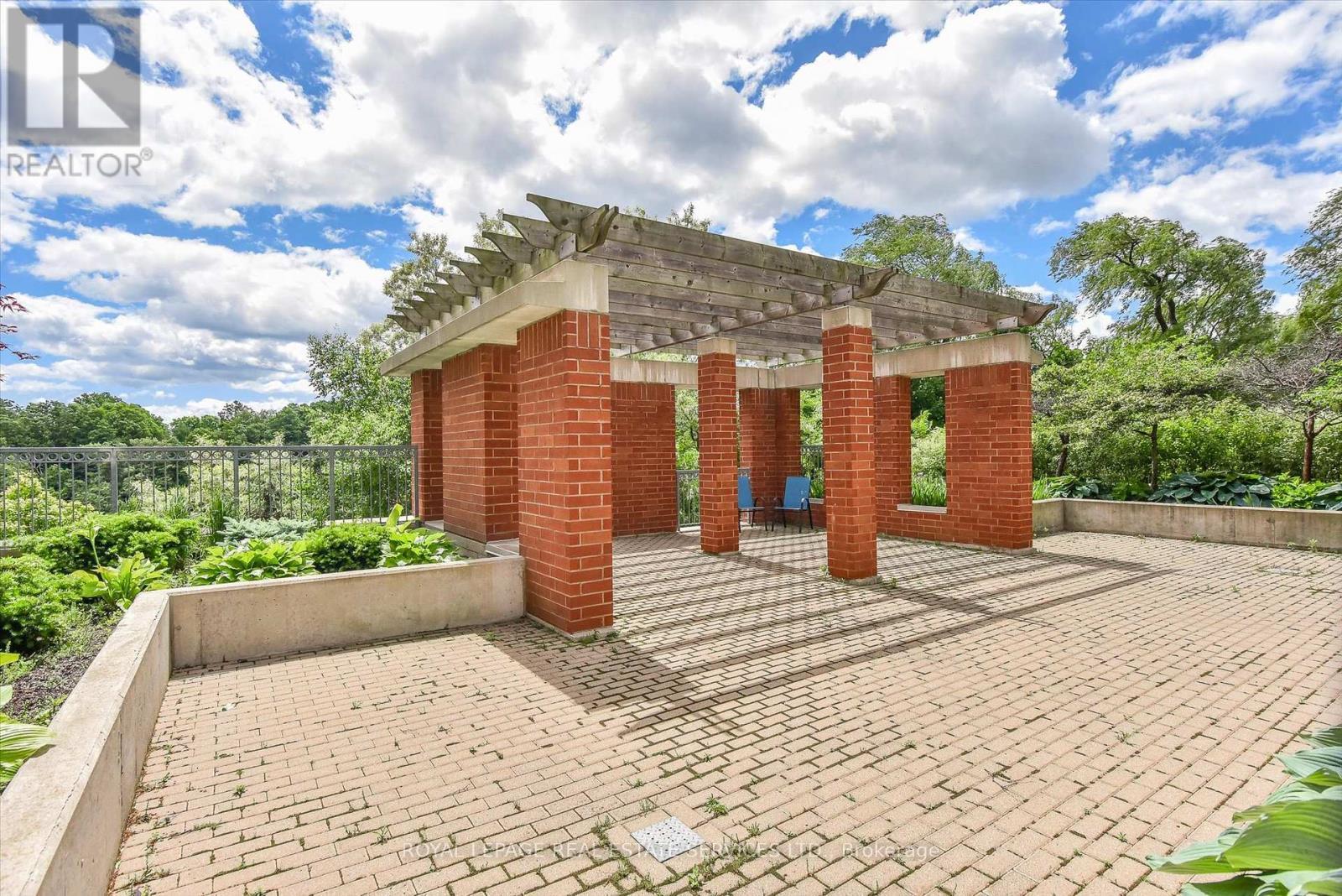 












LPH1 - 40 OLD MILL ROAD

,
Oakville,




Ontario
L6J7W2

