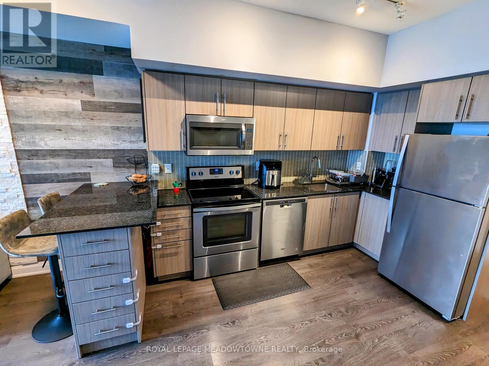 












1210 - 55 SPEERS ROAD

,
Oakville,




Ontario
L6K0H9

