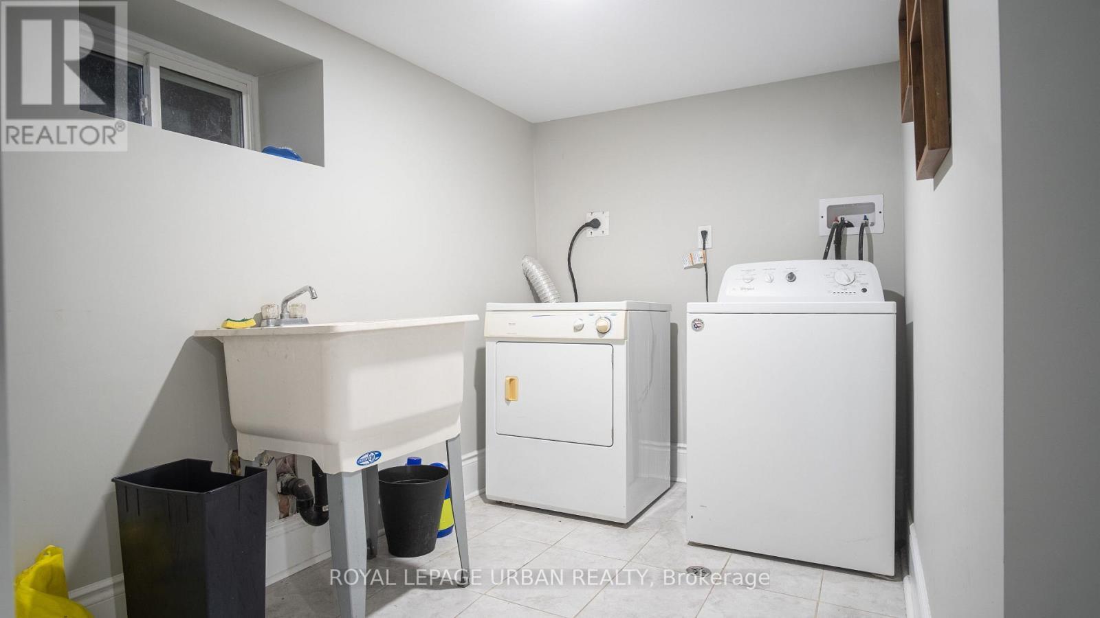 












BASEMENT - 36 WELLAND STREET

,
Welland,




Ontario
L3B4E4

