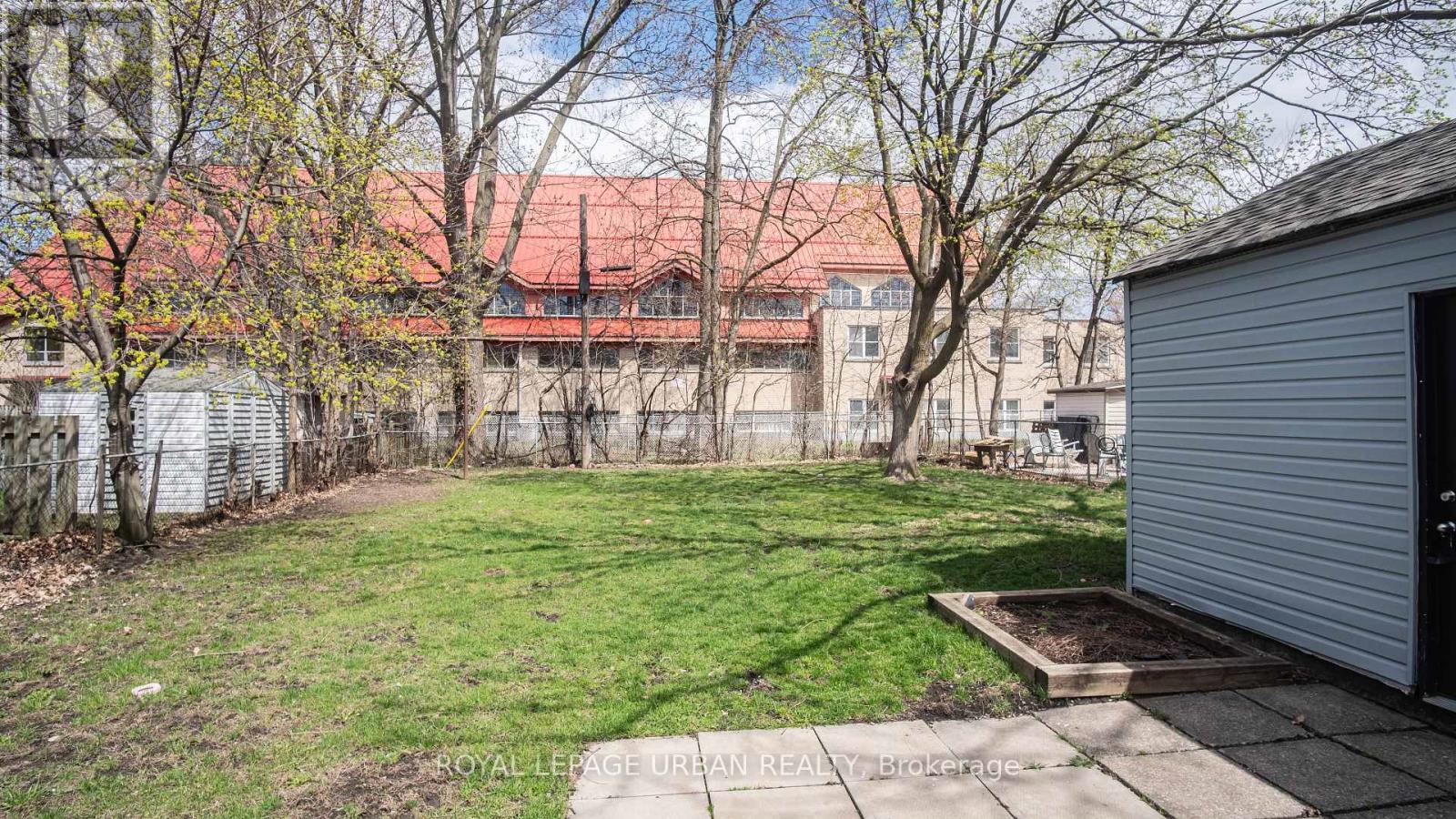 












BASEMENT - 36 WELLAND STREET

,
Welland,




Ontario
L3B4E4

