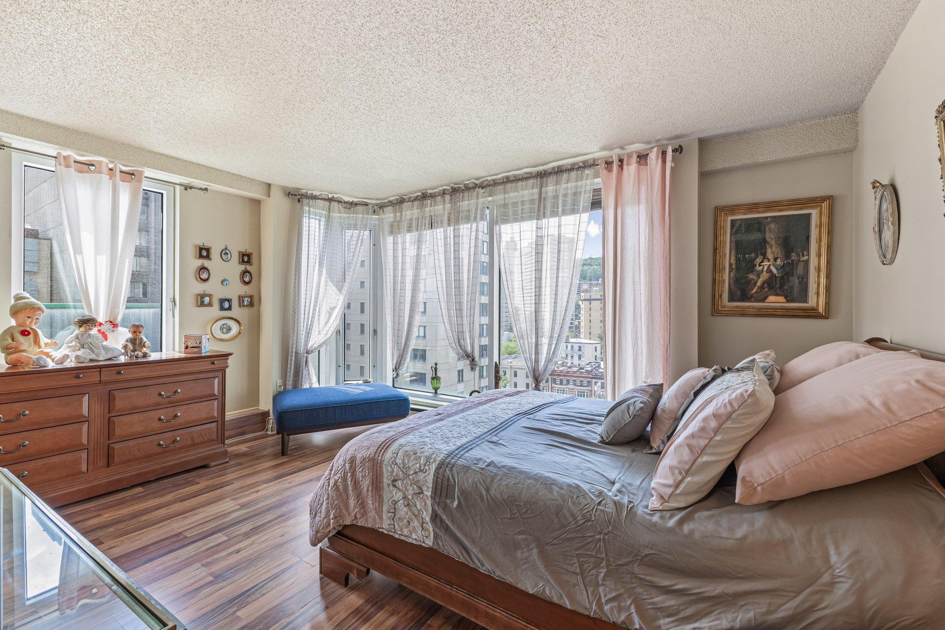 









1625


Av. Lincoln

, 1402,
Montréal (Ville-Marie),




QC
H3H2T5

