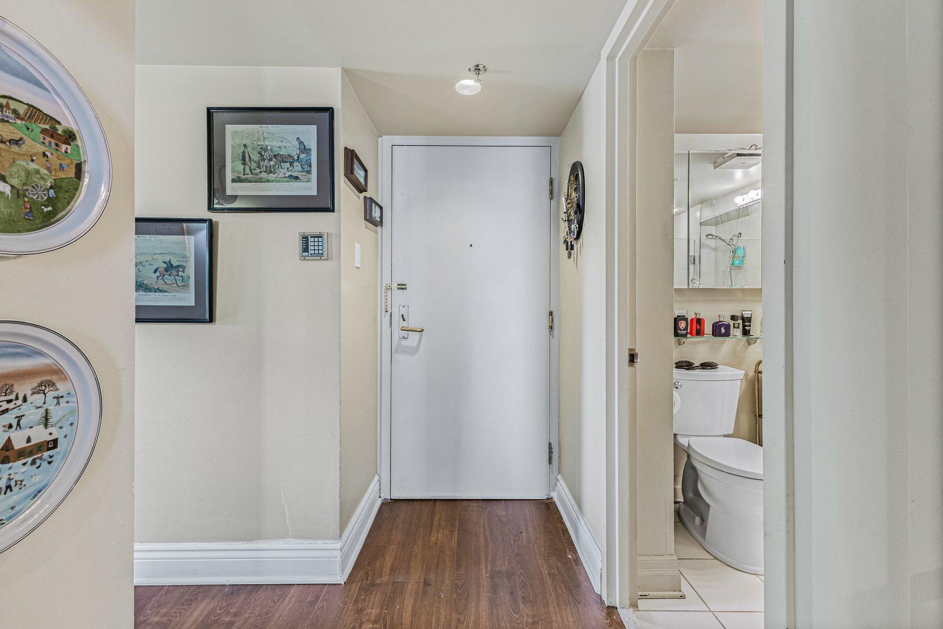 









1625


Av. Lincoln

, 1402,
Montréal (Ville-Marie),




QC
H3H2T5

