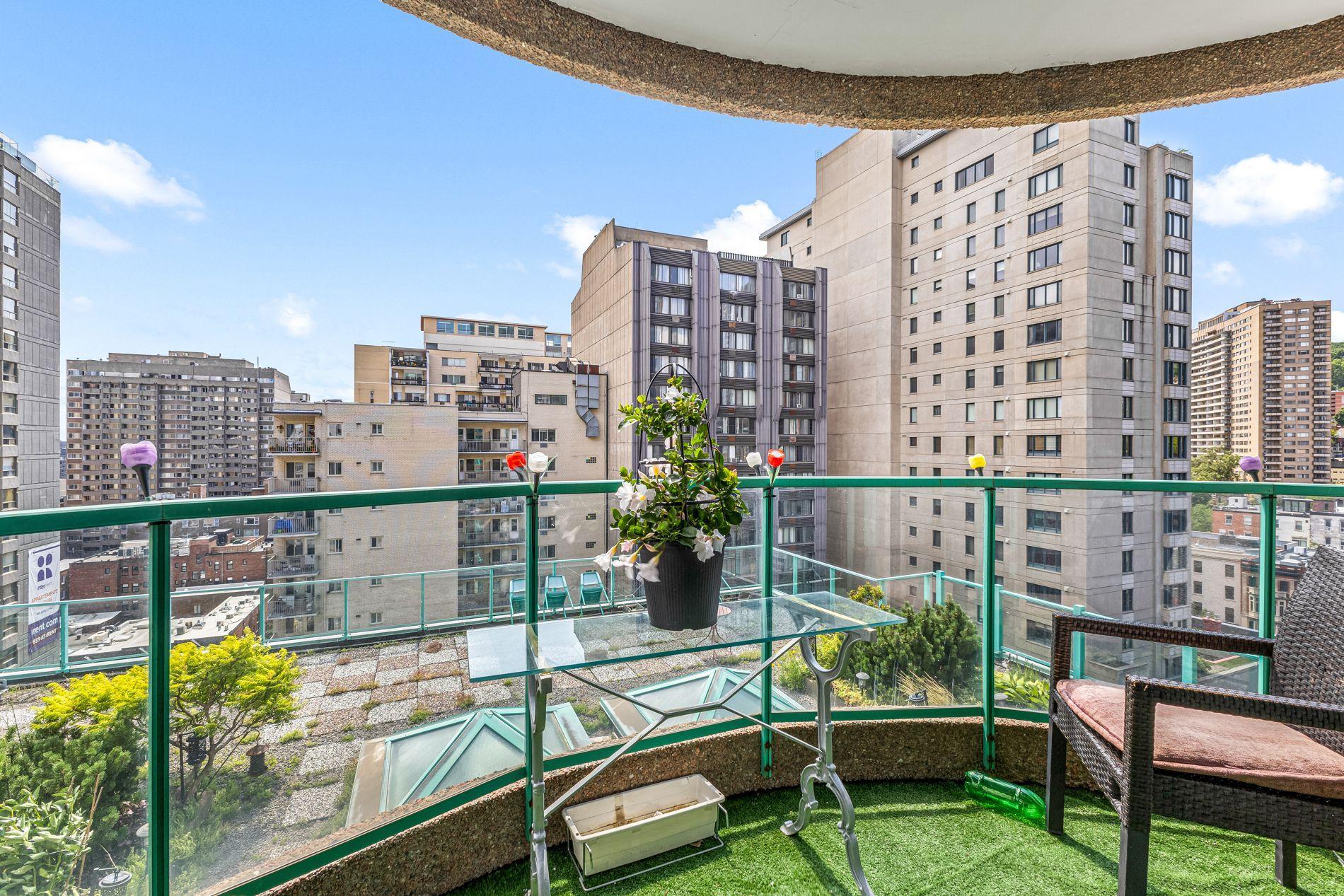 









1625


Av. Lincoln

, 1402,
Montréal (Ville-Marie),




QC
H3H2T5

