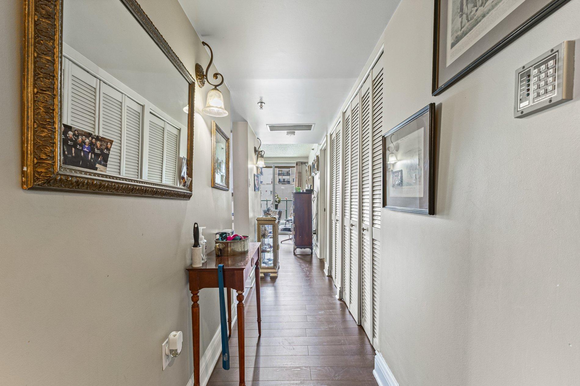 









1625


Av. Lincoln

, 1402,
Montréal (Ville-Marie),




QC
H3H2T5

